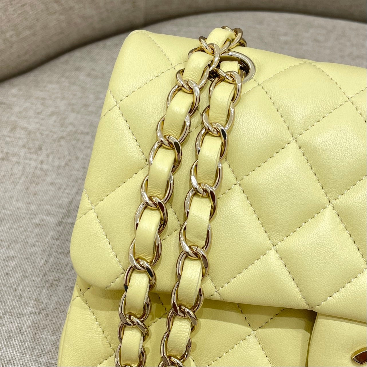 CH SMALL CLASSIC HANDBAG 23 Lambskin Chicken Yellow