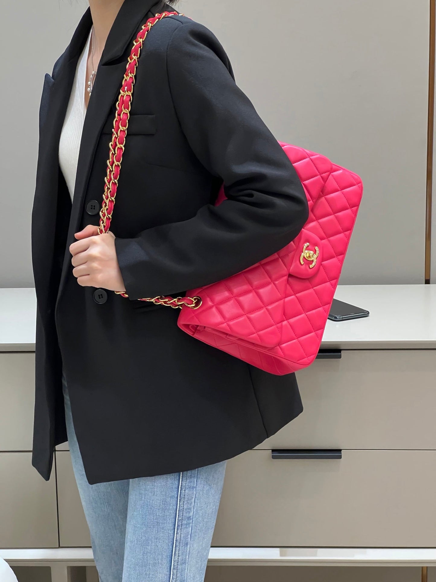 CH LARGE CLASSIC HANDBAG 30 Lambskin Rose Red