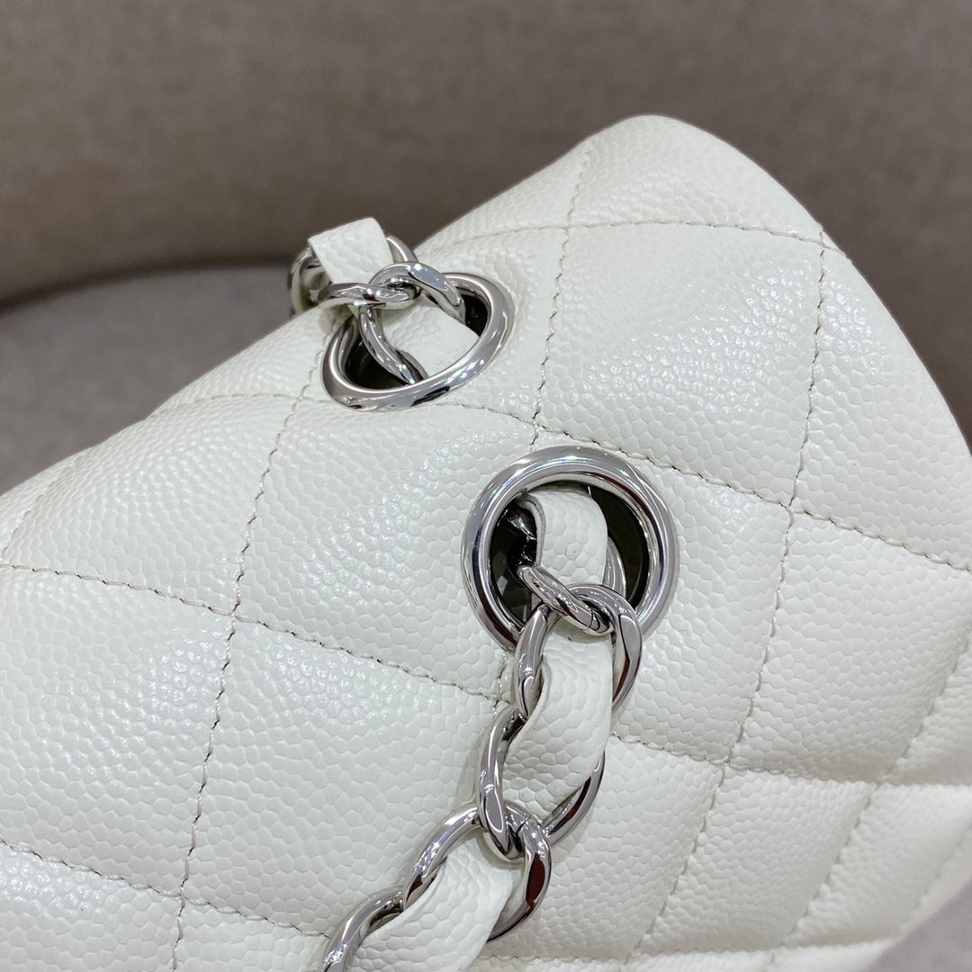 CH SMALL CLASSIC HANDBAG 23 Small Grained Calfskin Ivory White