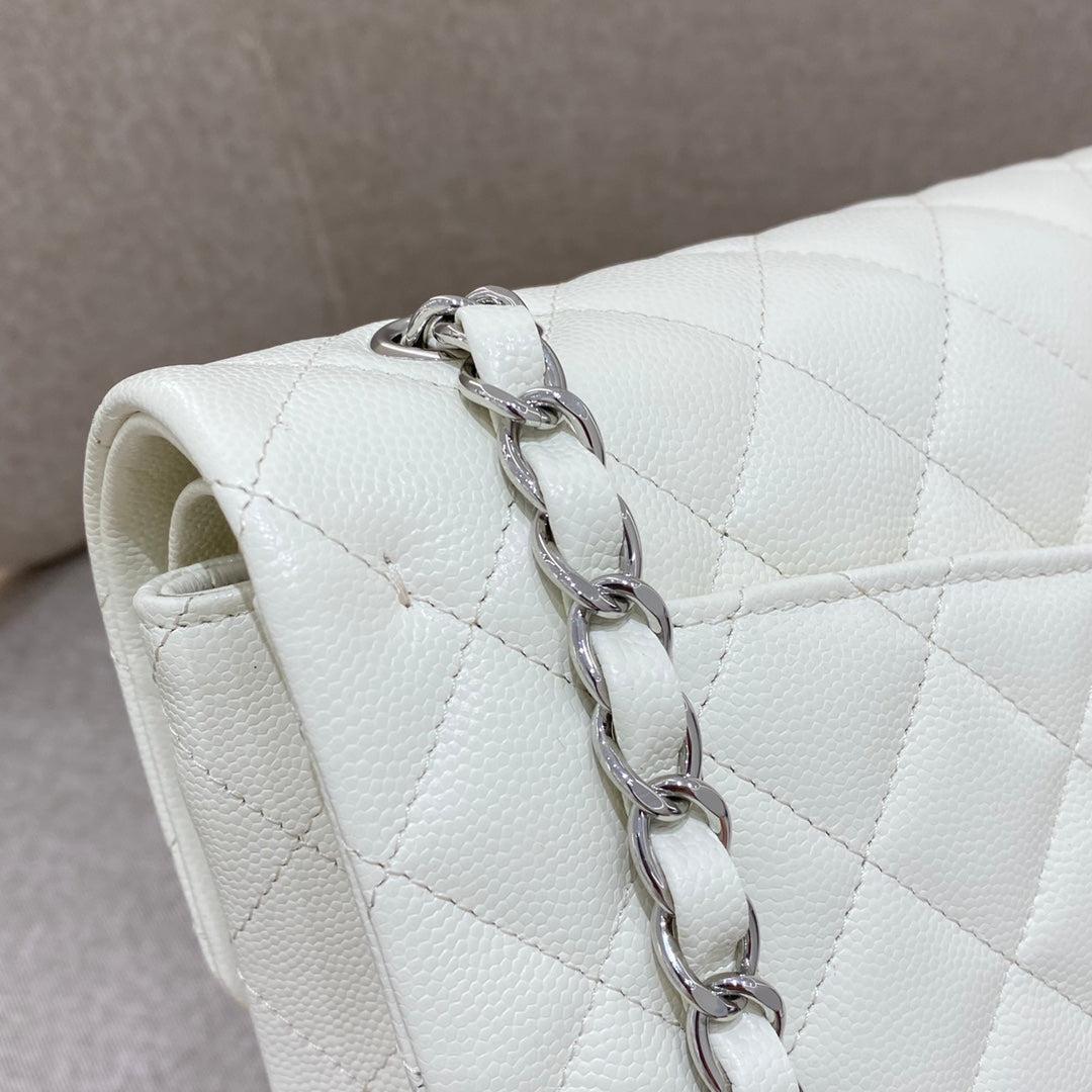 CH SMALL CLASSIC HANDBAG 23 Small Grained Calfskin Ivory White
