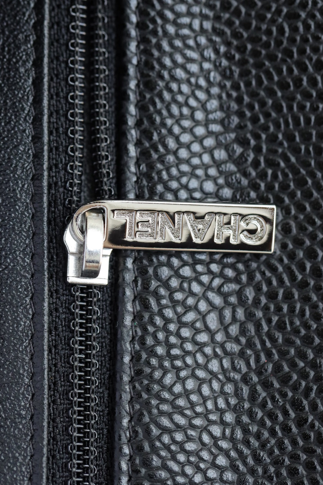 CH MINI CLASSIC HANDBAG 20 Grained Calfskin Black