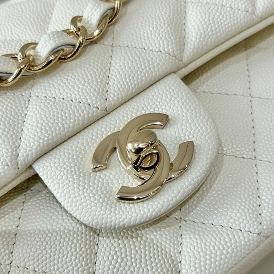 CH CLASSIC 11.12 HANDBAG 25.5 Small Grained Calfskin Milkshake White