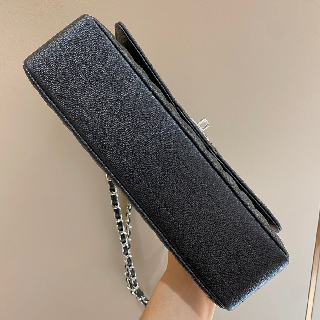 CH CLASSIC 11.12 HANDBAG 25.5 Small Grained Calfskin V Pattern Black