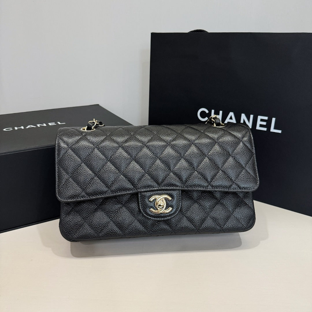CH CLASSIC 11.12 HANDBAG 25.5 Grained Calfskin Black