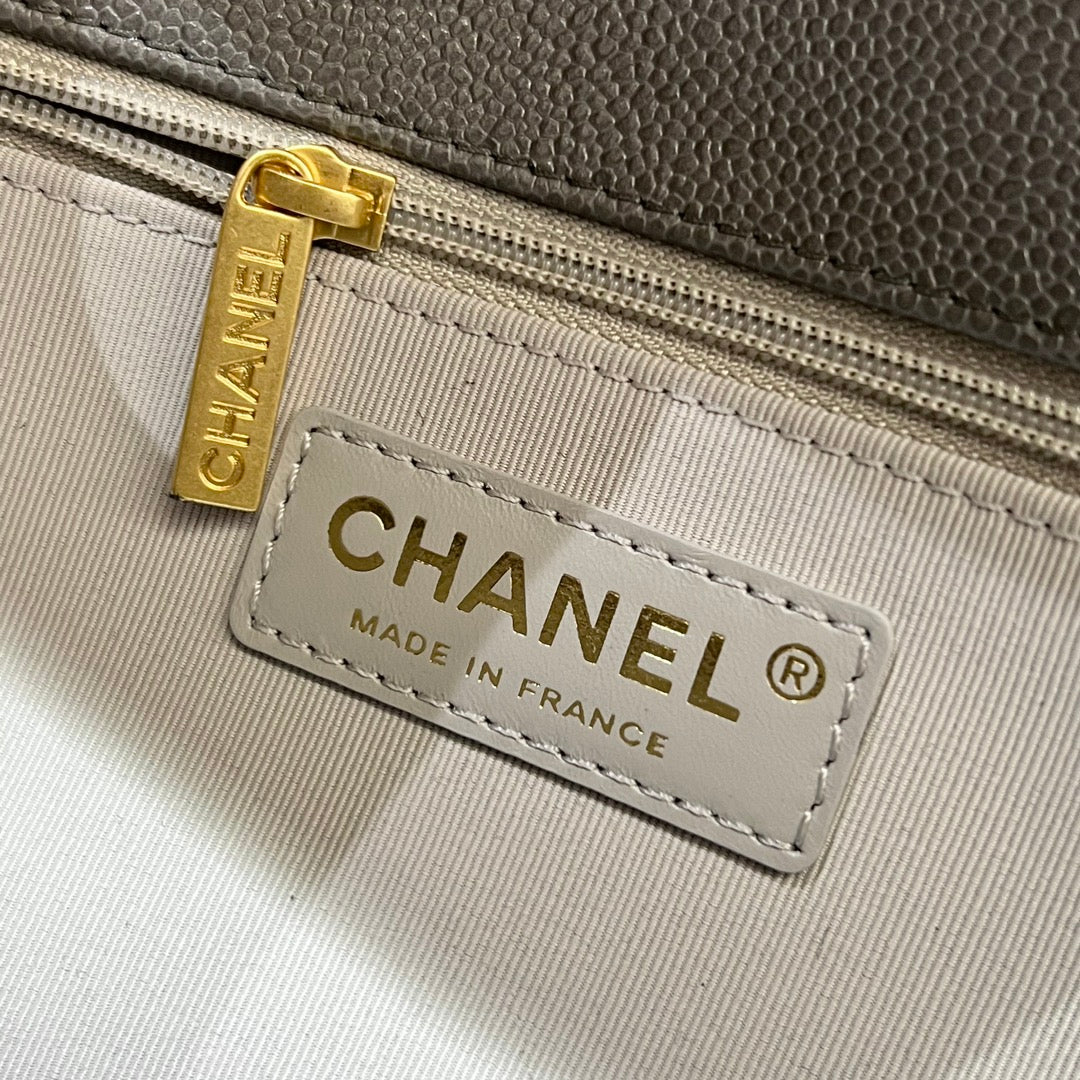 CH LARGE BOY HANDBAG 28 Grained Calfskin High-grade gray