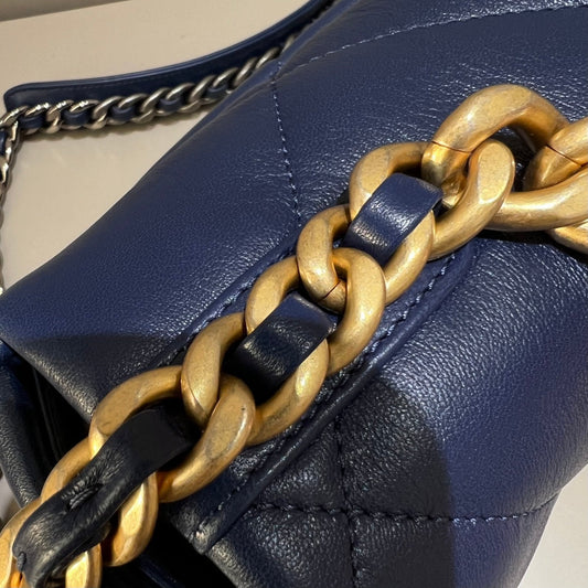 CH 19 HANDBAG 26 Lambskin Navy Blue