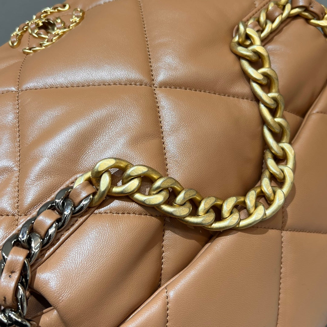 CH 19 HANDBAG 26 Lambskin Gold Brown