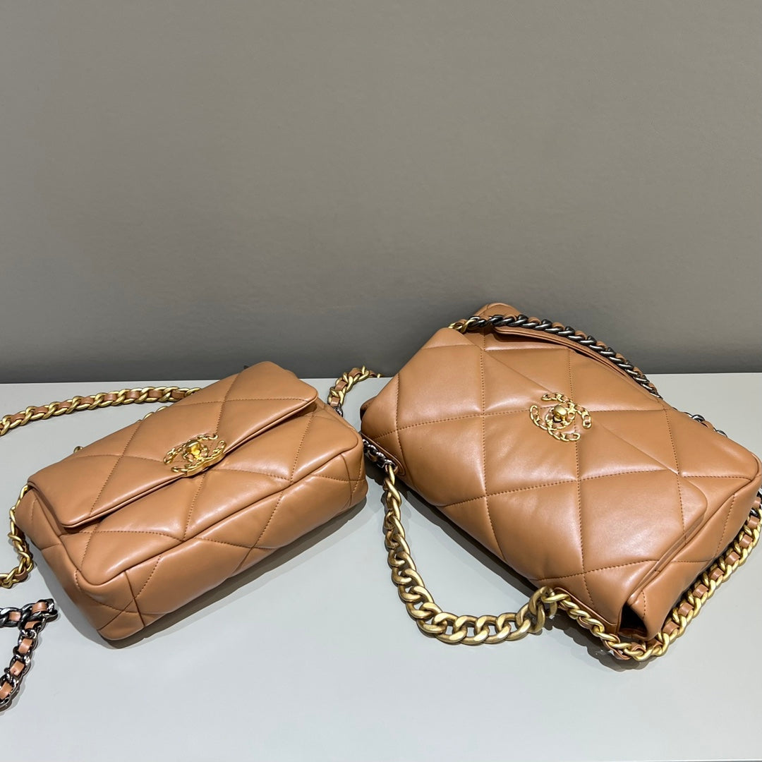 CH 19 HANDBAG 26 Lambskin Gold Brown