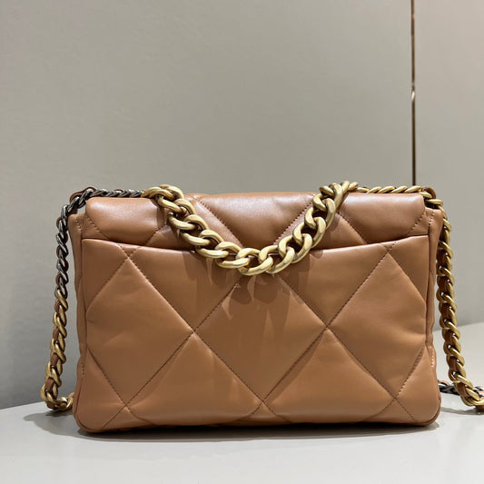 CH 19 LARGE HANDBAG 30 Lambskin Gold Brown
