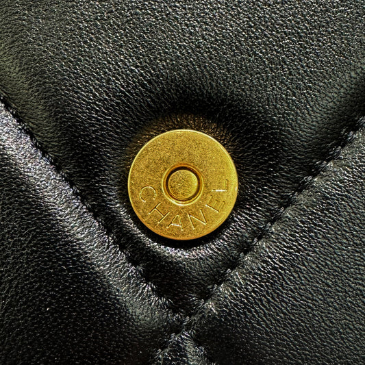 CH 19 HANDBAG WOC Lambskin Black