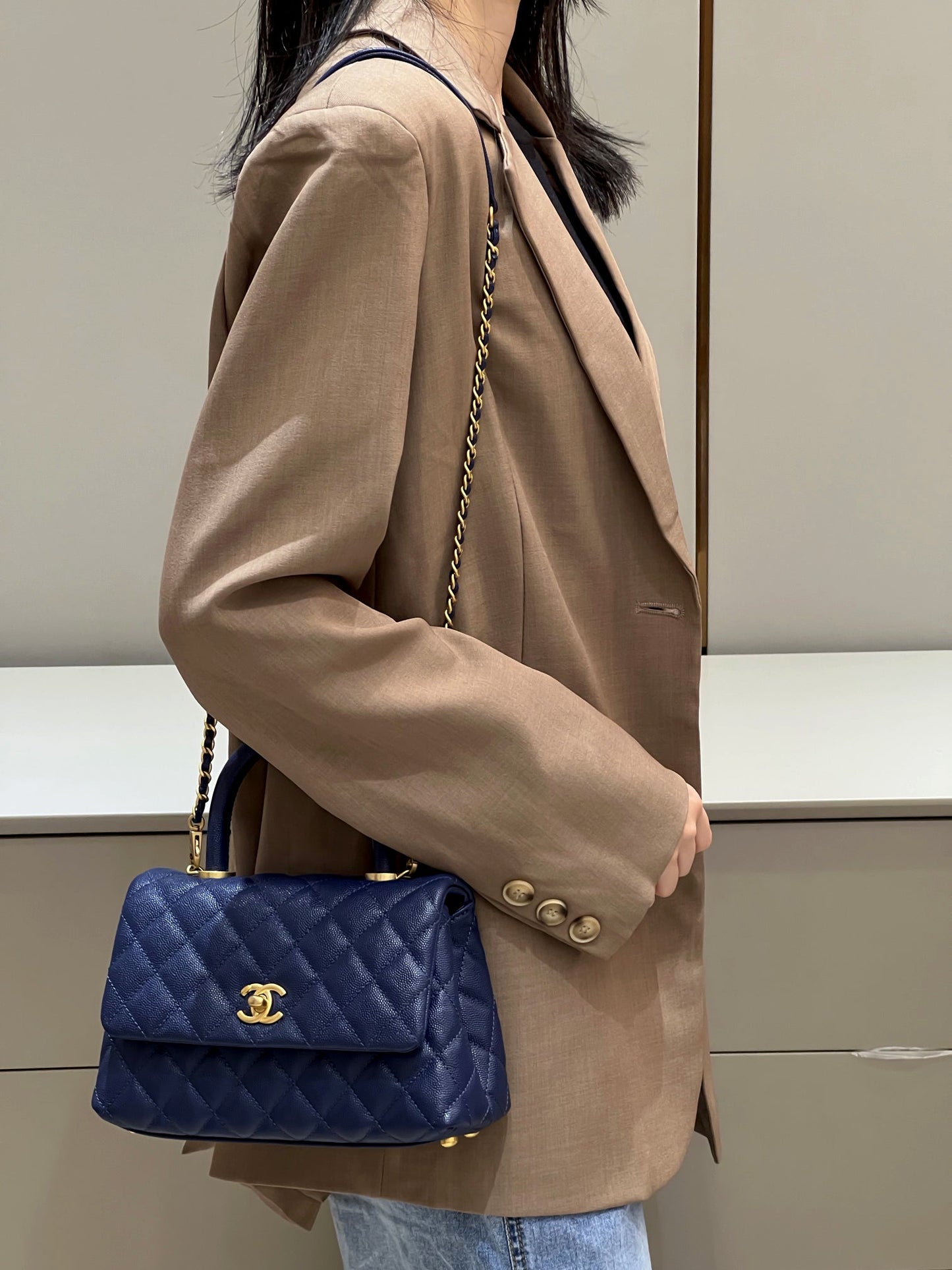 CH FLAP BAG WITH TOP HANDLE 24 Small Grained Calfskin Navy Blue