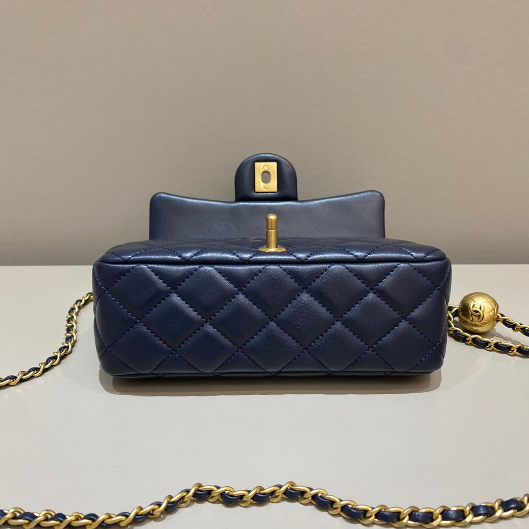 CH CF20 Golden Globe CLASSIC HANDBAG Lambskin Deep sea blue