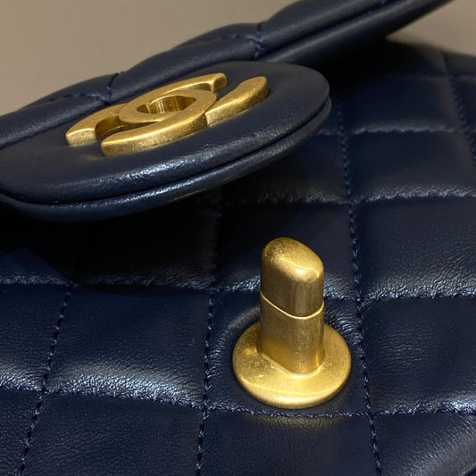 CH CF20 Golden Globe CLASSIC HANDBAG Lambskin Deep sea blue