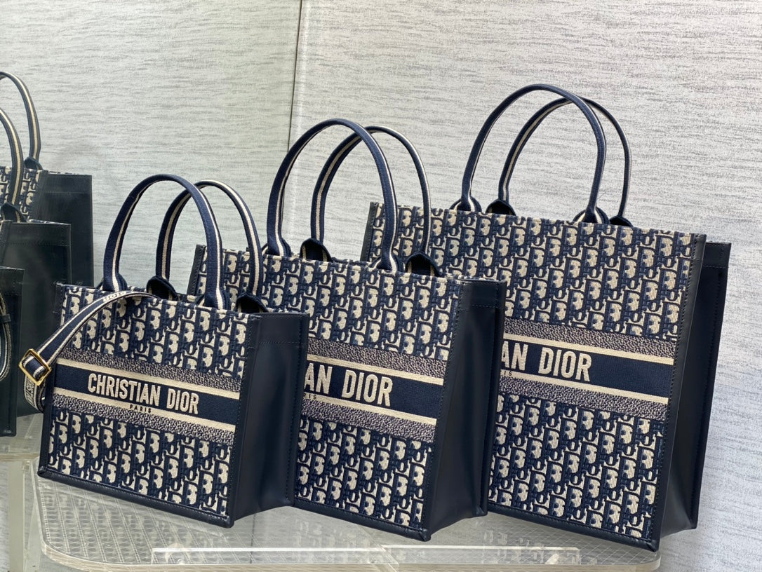DO Book Tote Bag Blue Di0r Oblique Embroidery and Calfskin