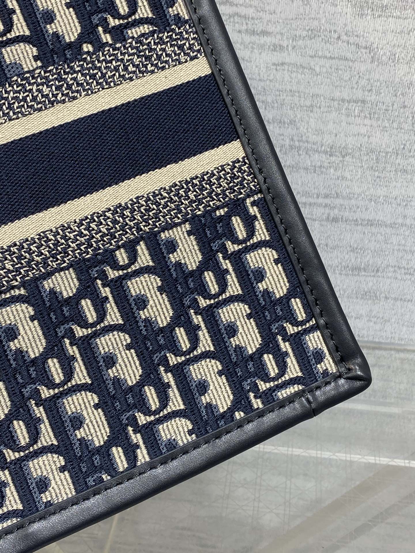 DO Book Tote Bag Blue Di0r Oblique Embroidery and Calfskin