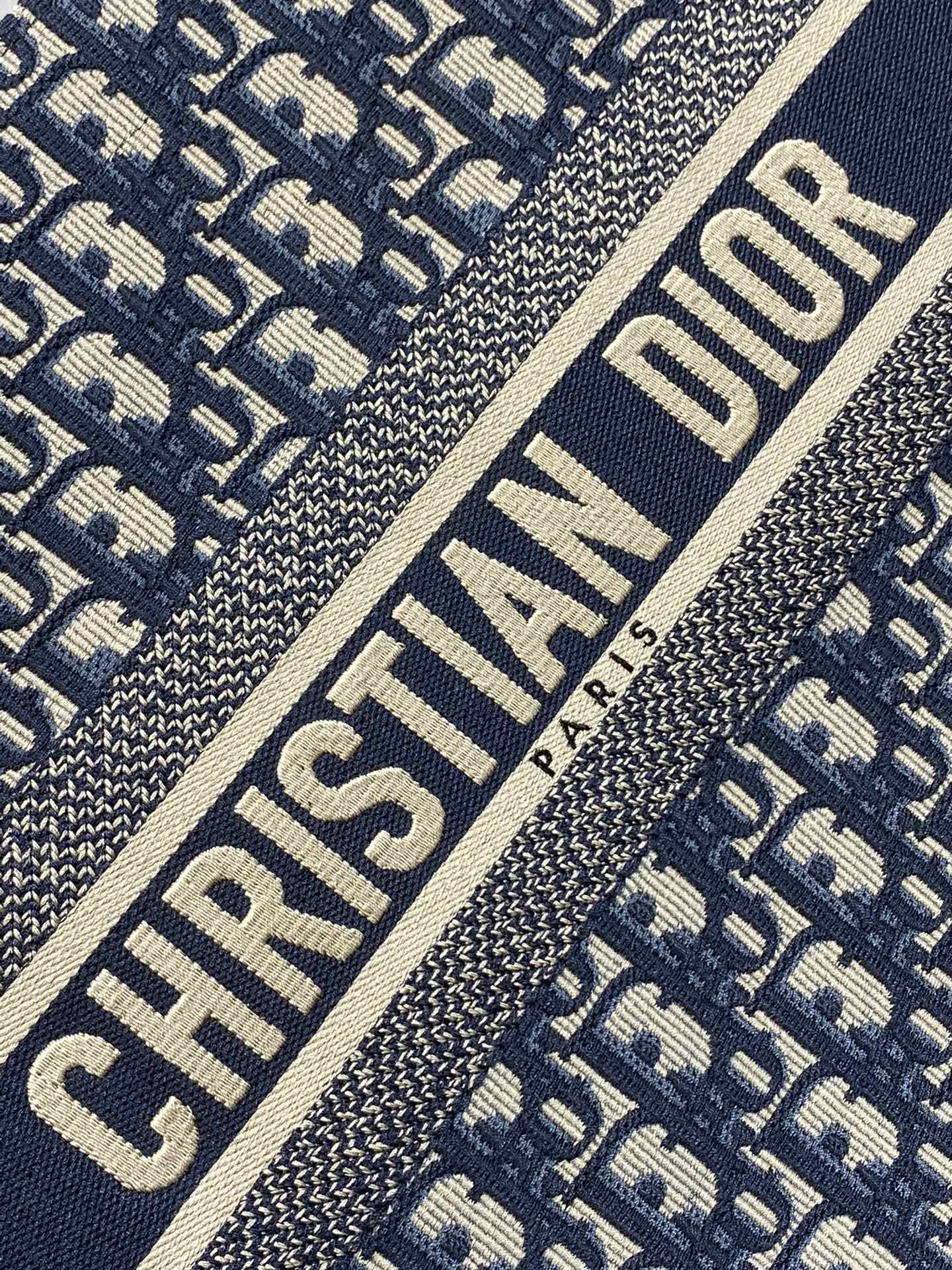 DO Book Tote Bag Blue Di0r Oblique Embroidery and Calfskin