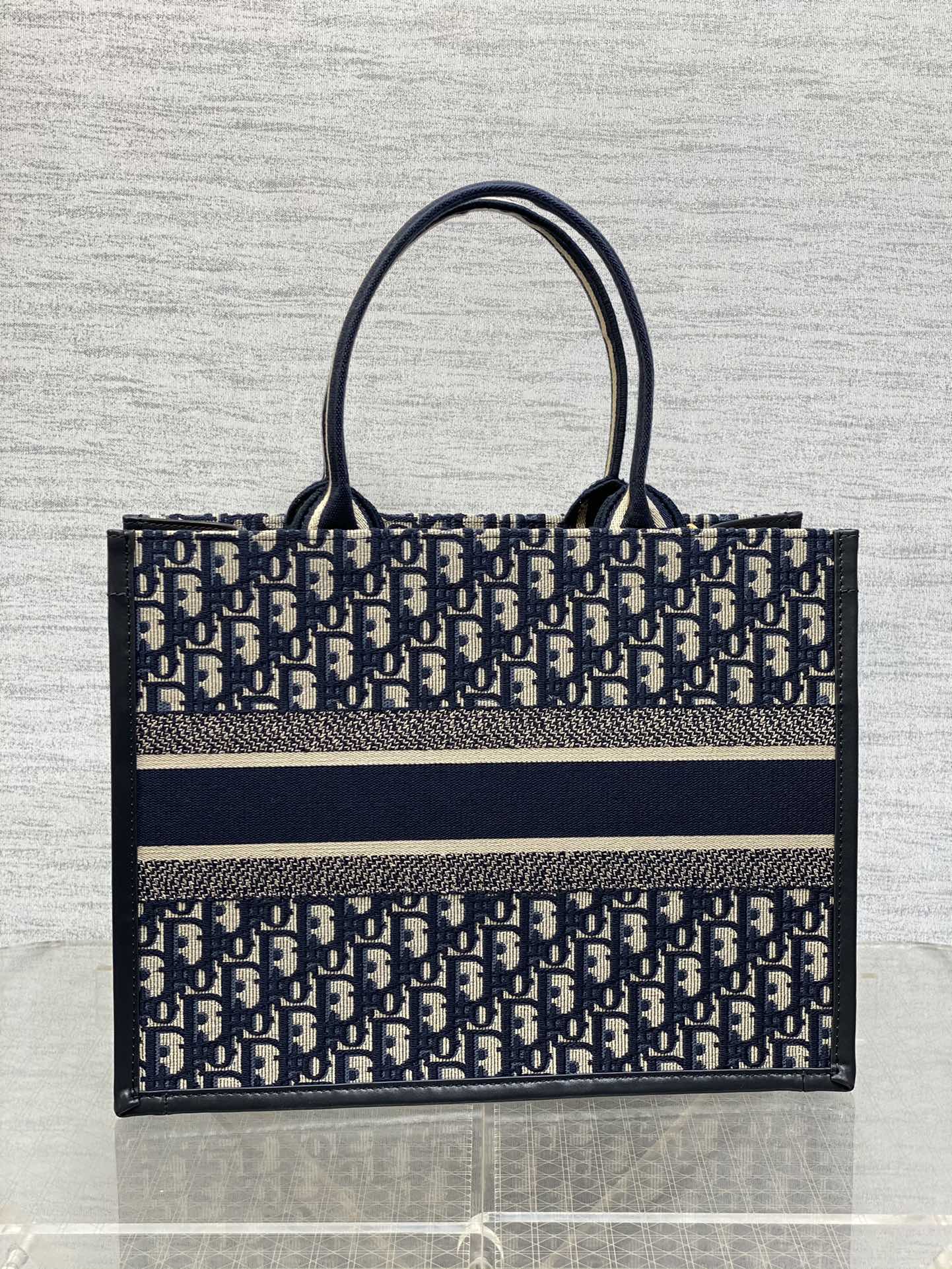 DO Book Tote Bag Blue Di0r Oblique Embroidery and Calfskin