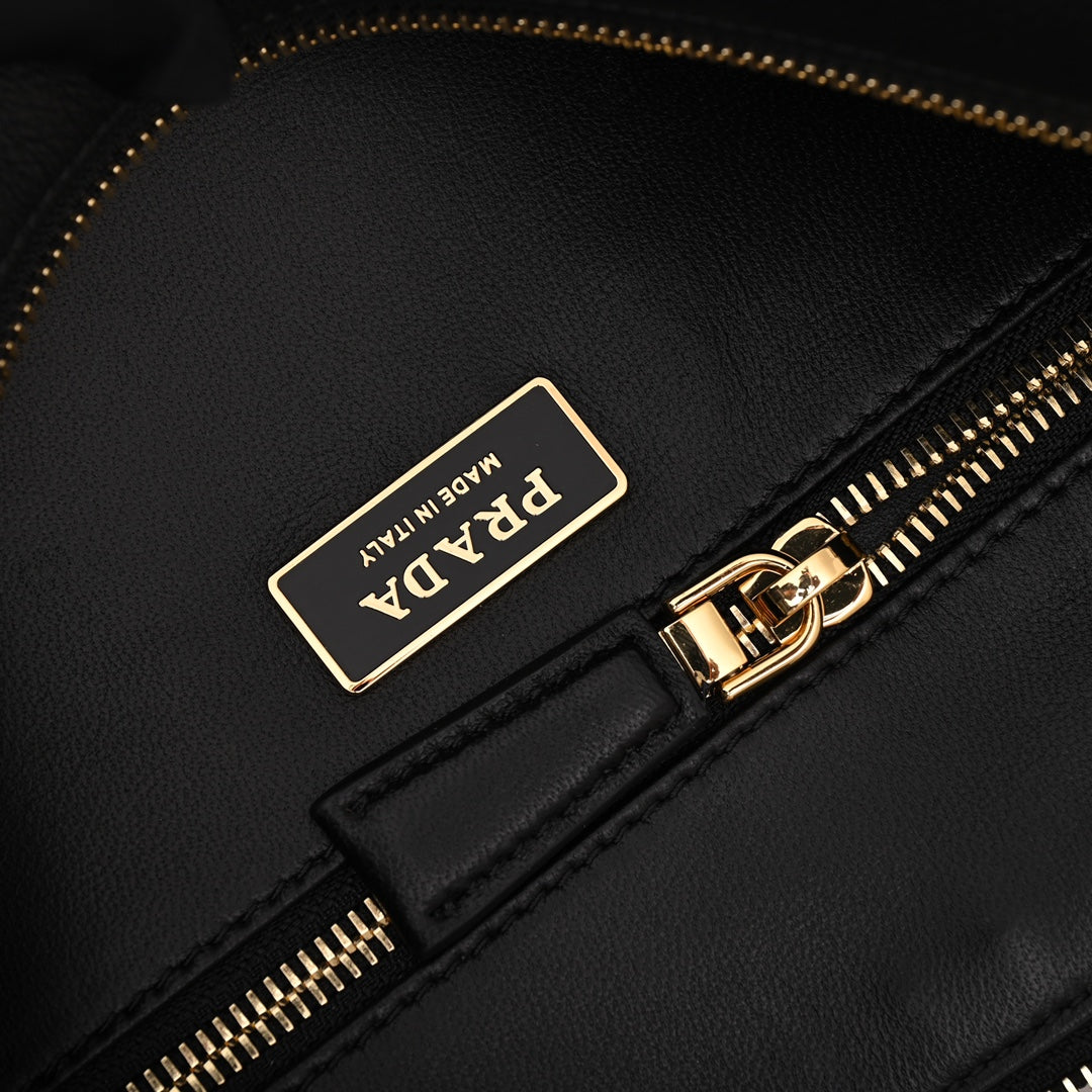 PD Aimée large leather shoulder bag