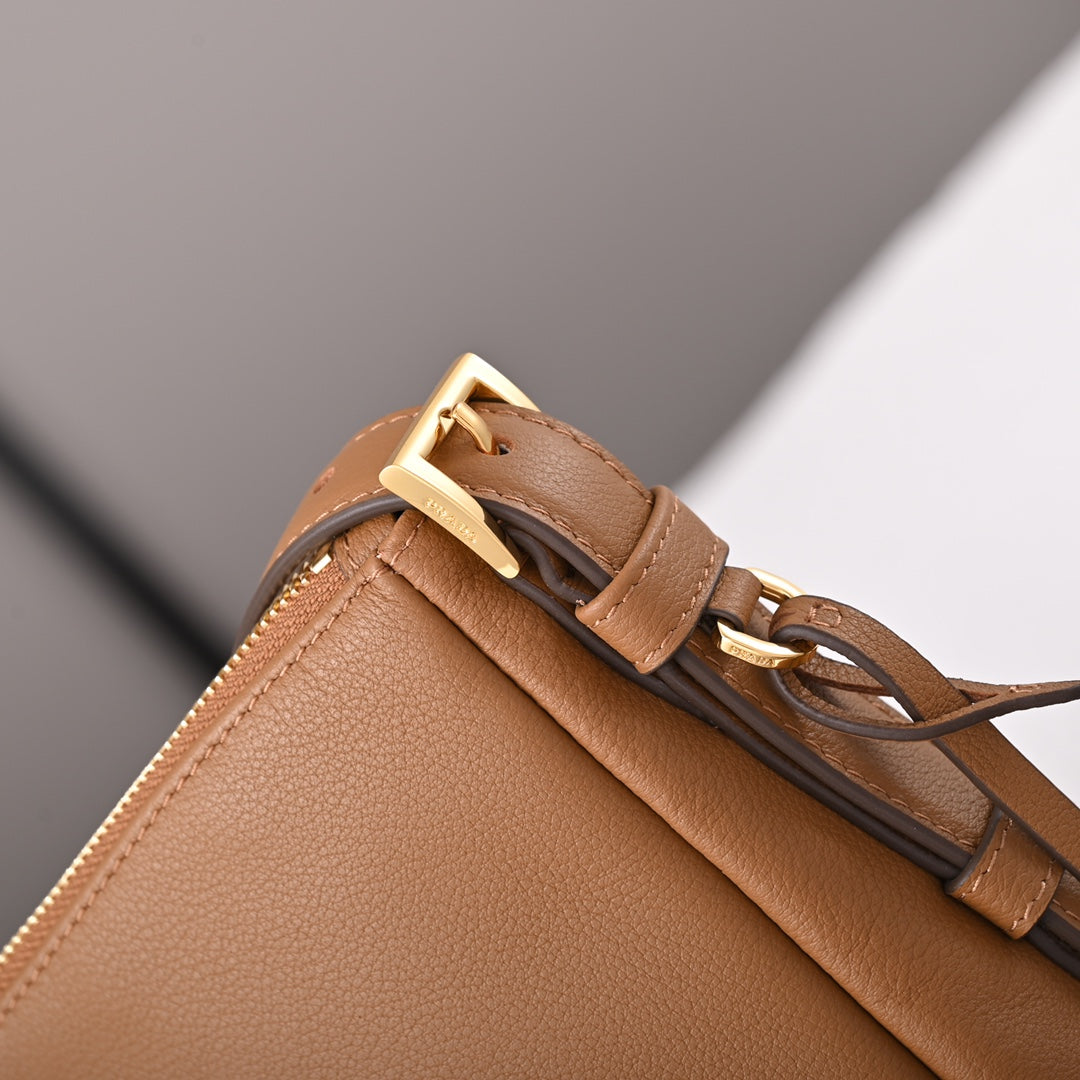 PD Aimée large leather shoulder bag
