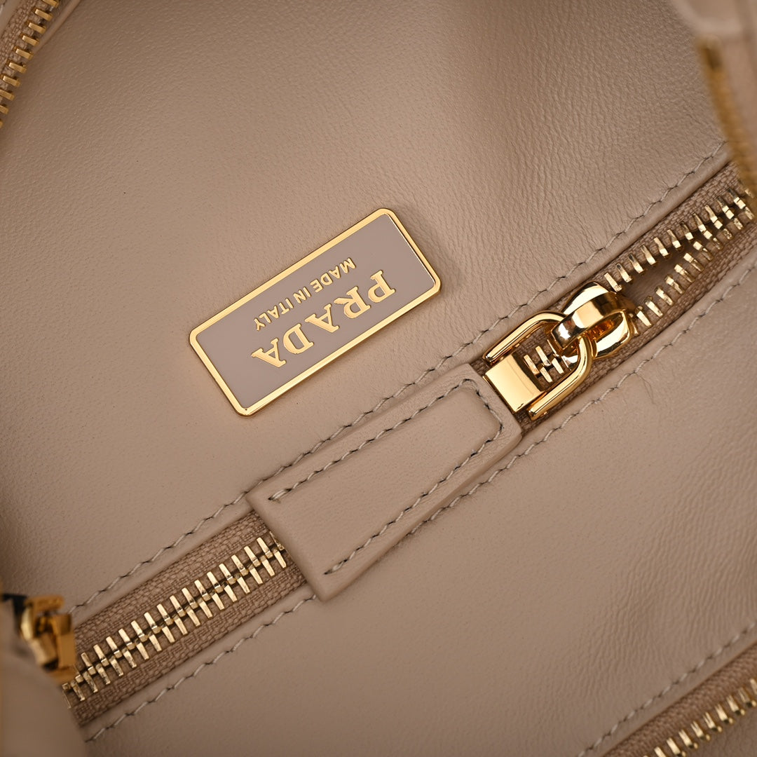 PD Aimée large leather shoulder bag