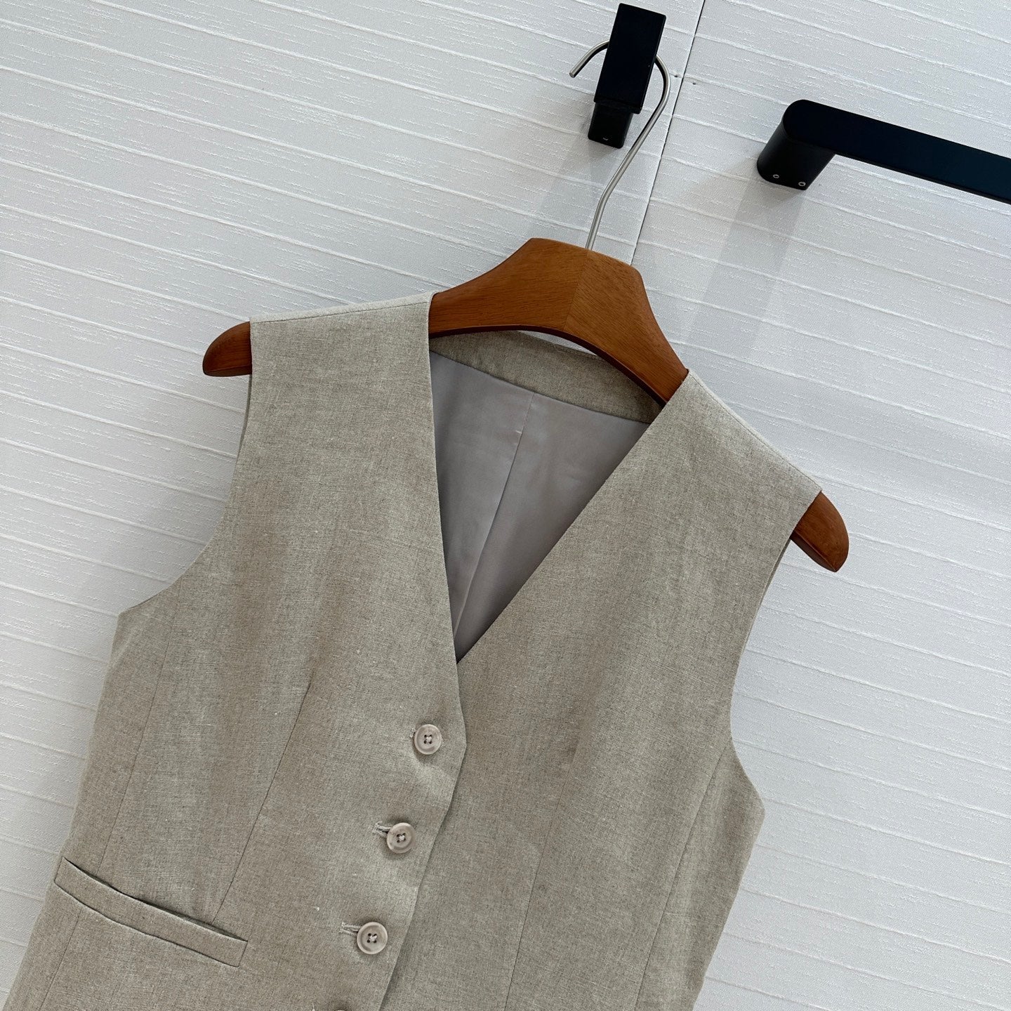 Lo 25ss linen vest