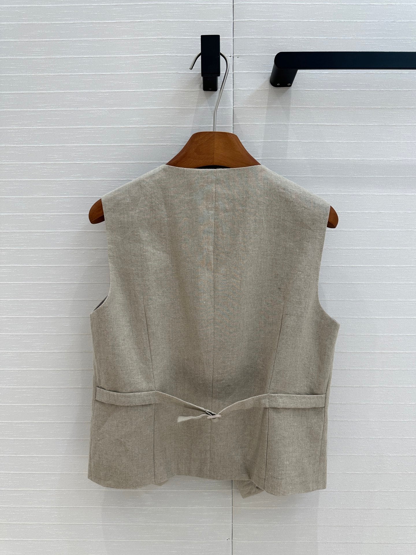 Lo 25ss linen vest