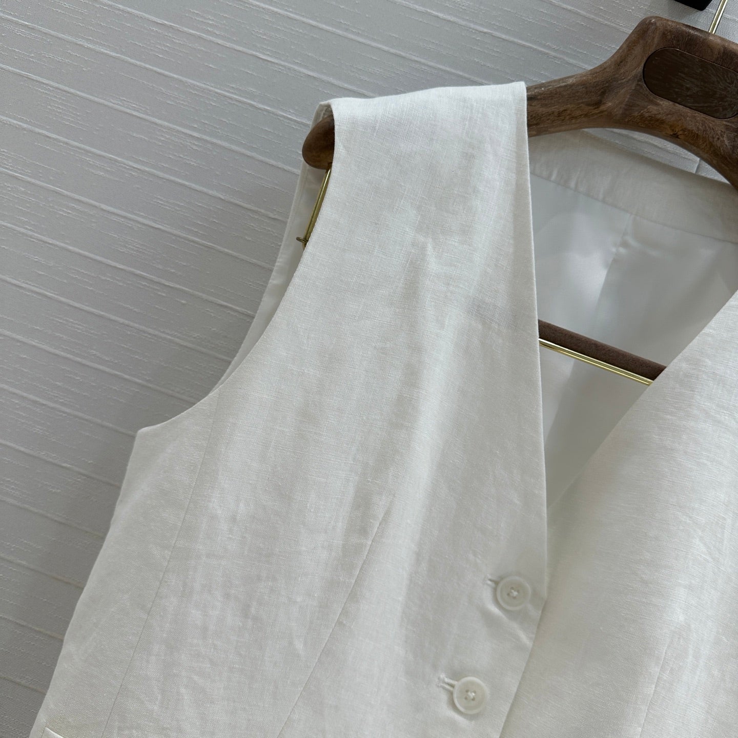 Lo 25ss linen vest