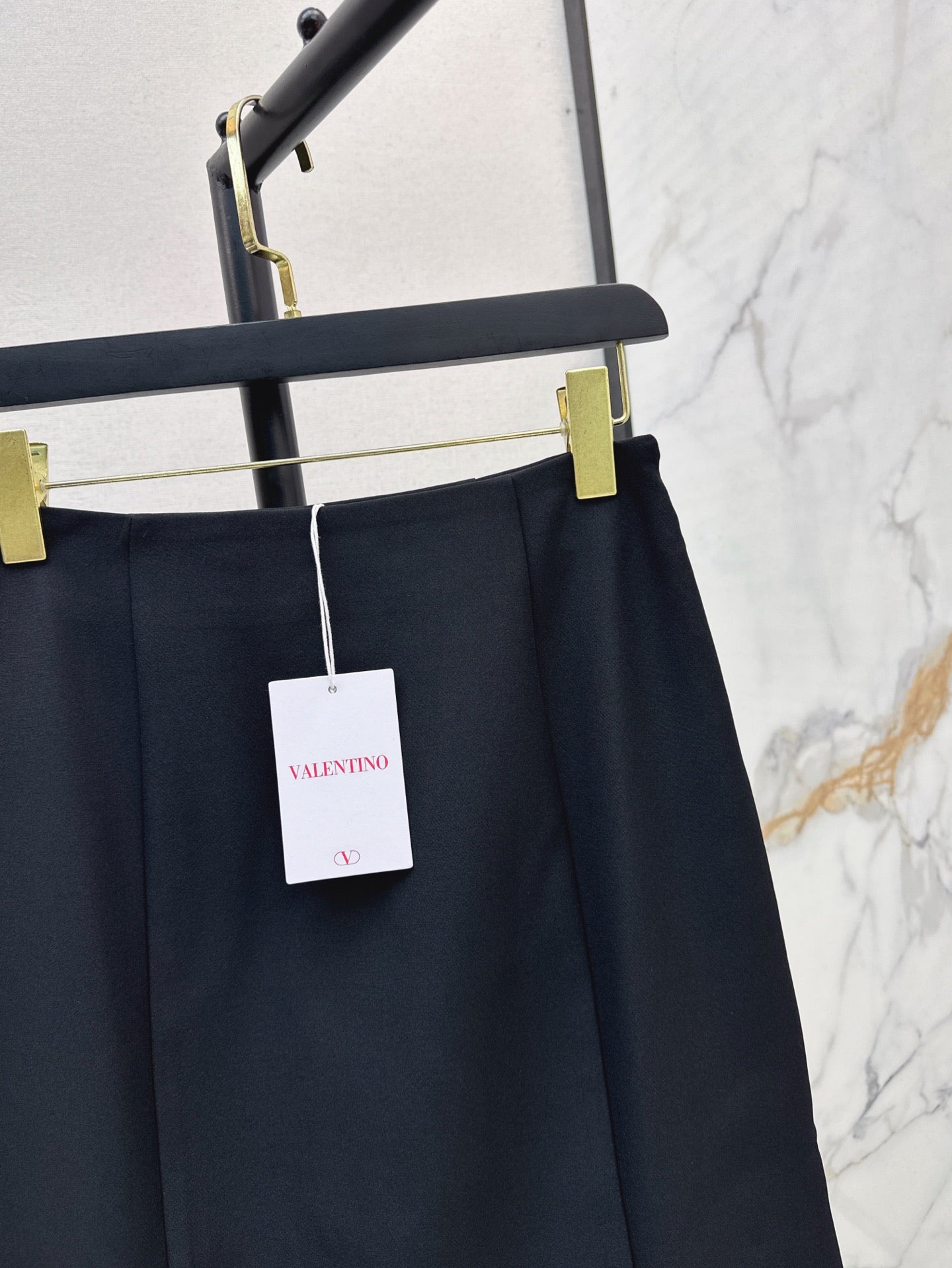 Val 25ss ruffle skirt