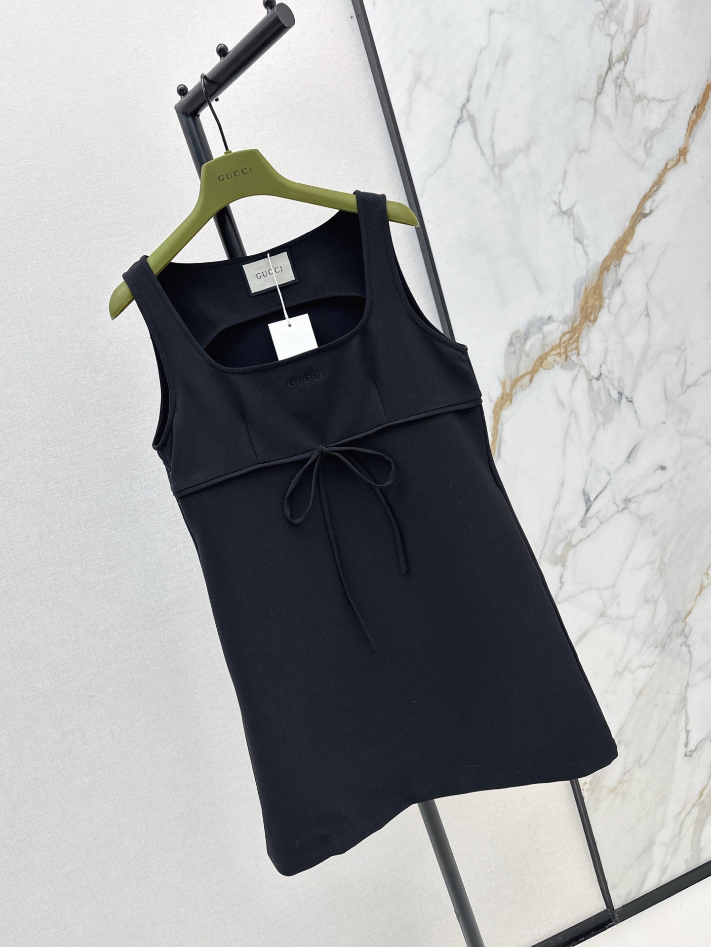 G 255 sleeveless dress
