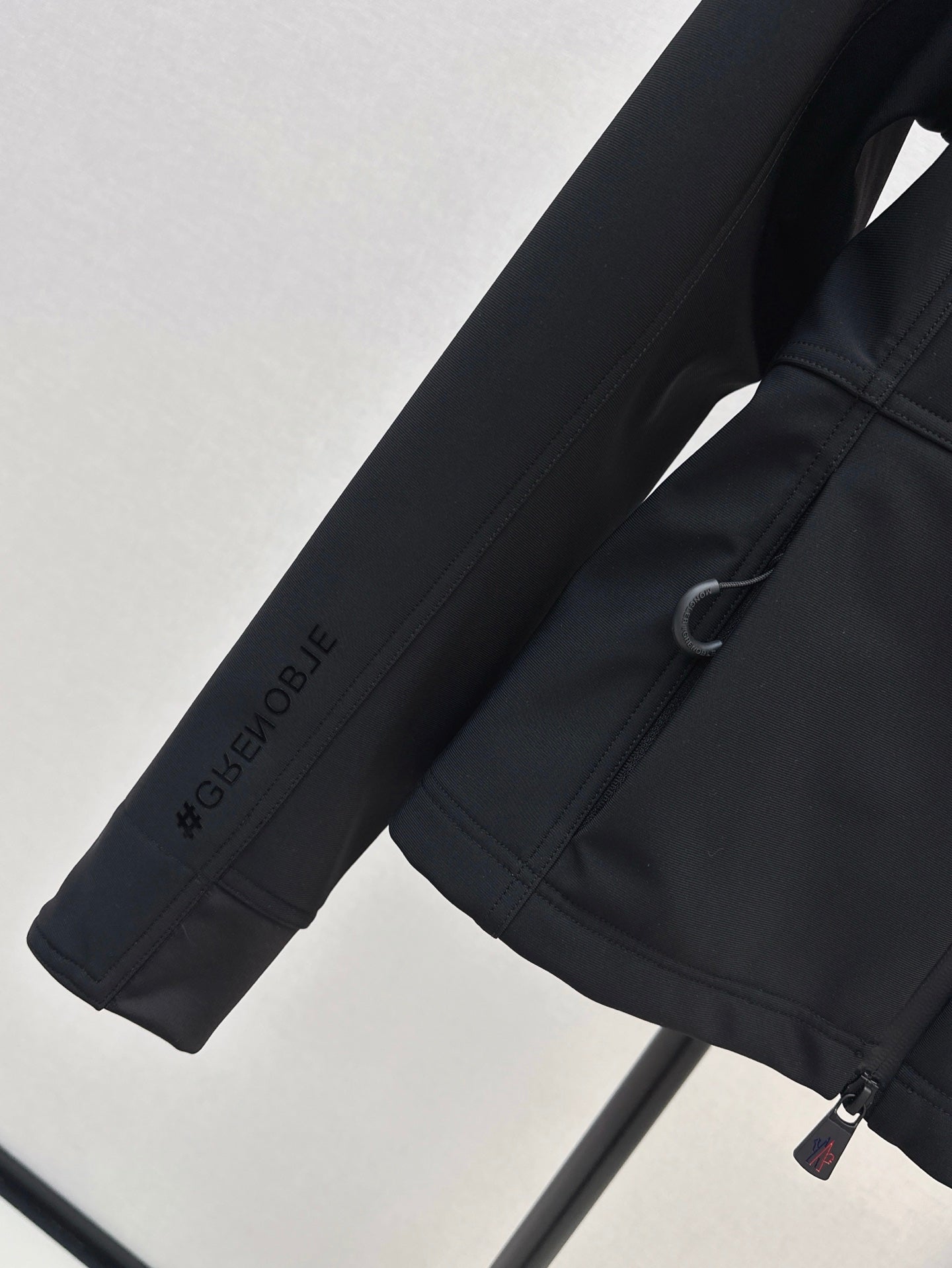 Mo 25ss hooded jacket