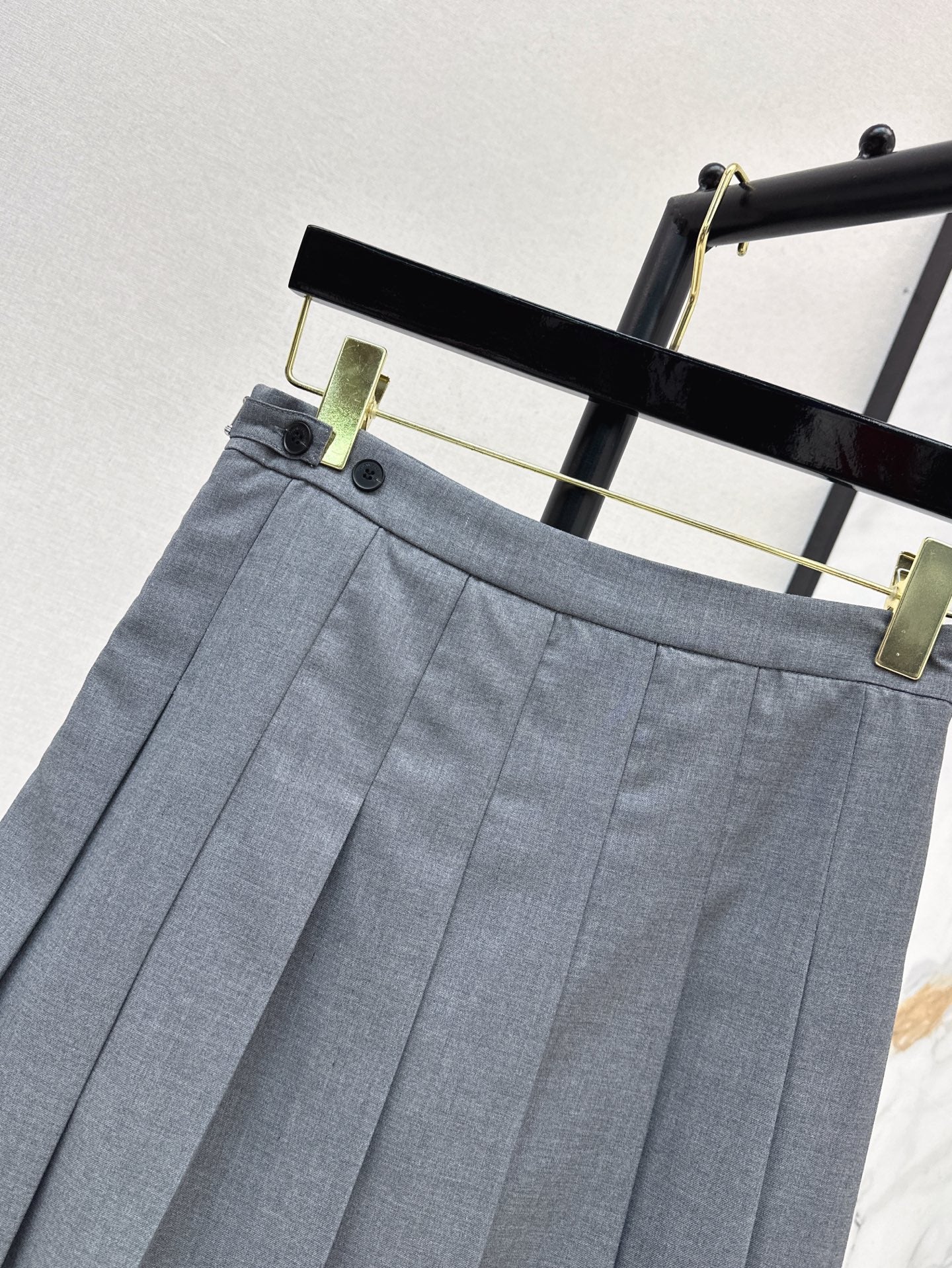 Th 25ss ruffle skirt