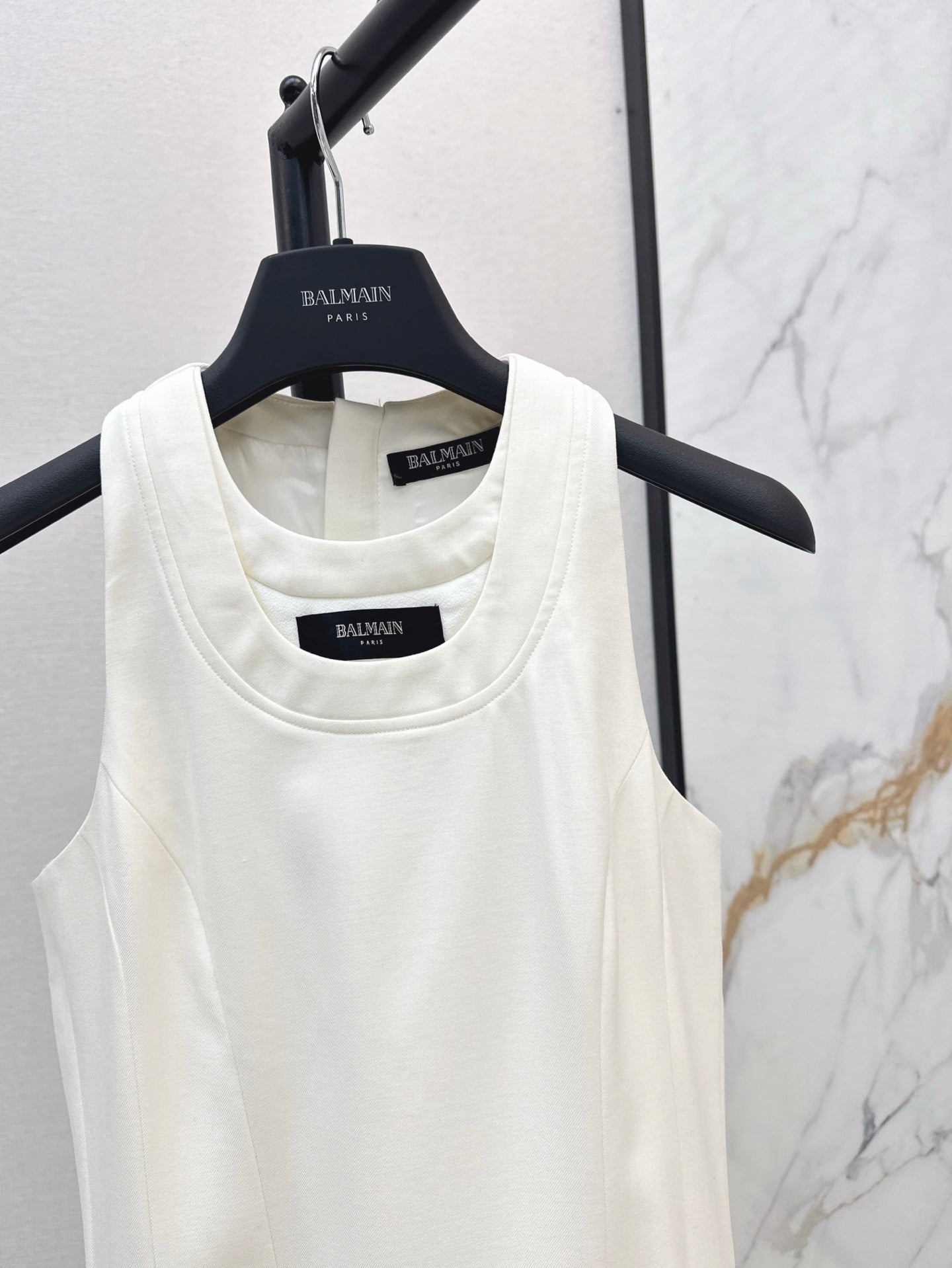 Ba 25ss sleeveless dress