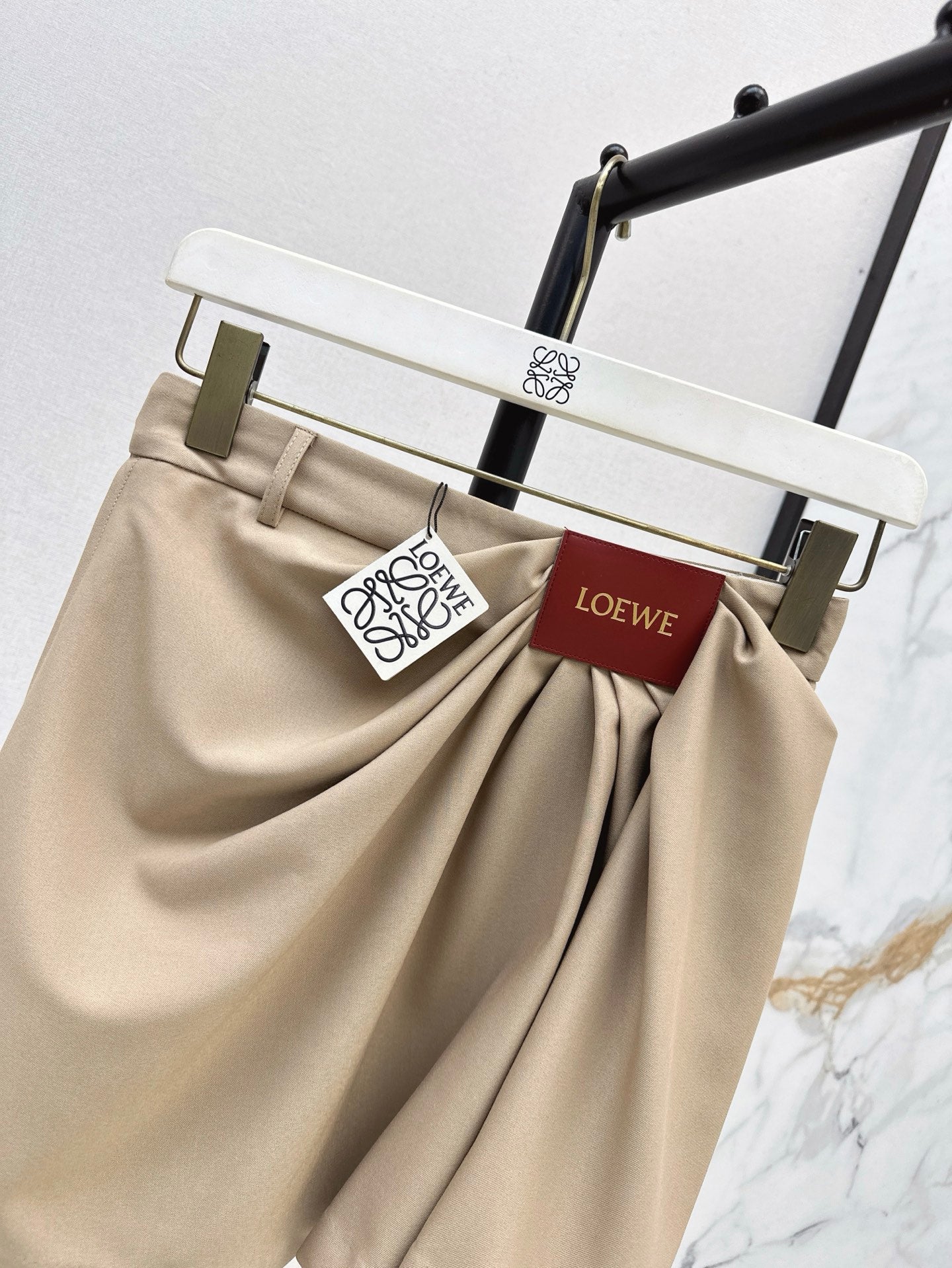 Loe 25ss pleated skirt