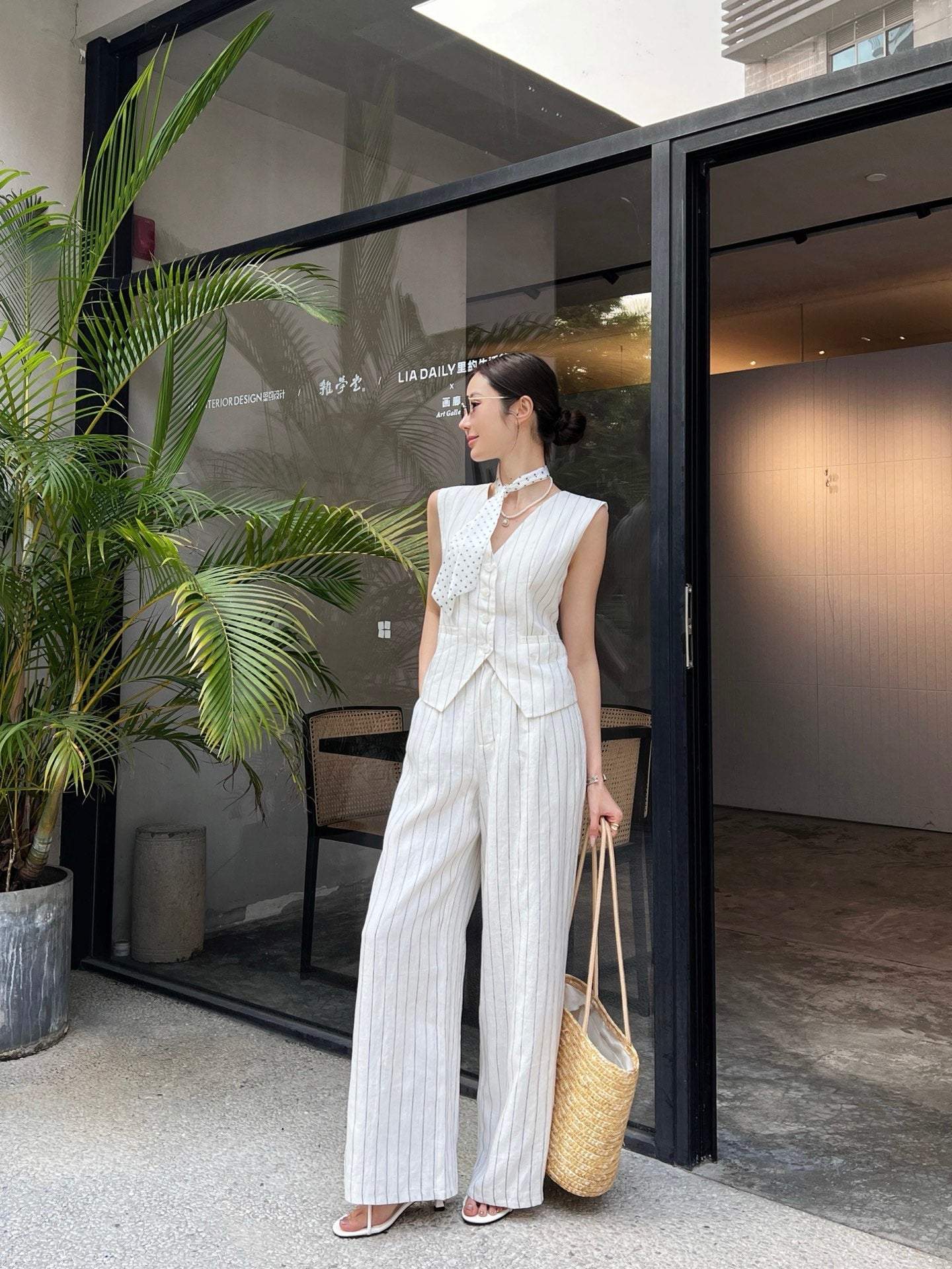 Lo 25ss linen vest