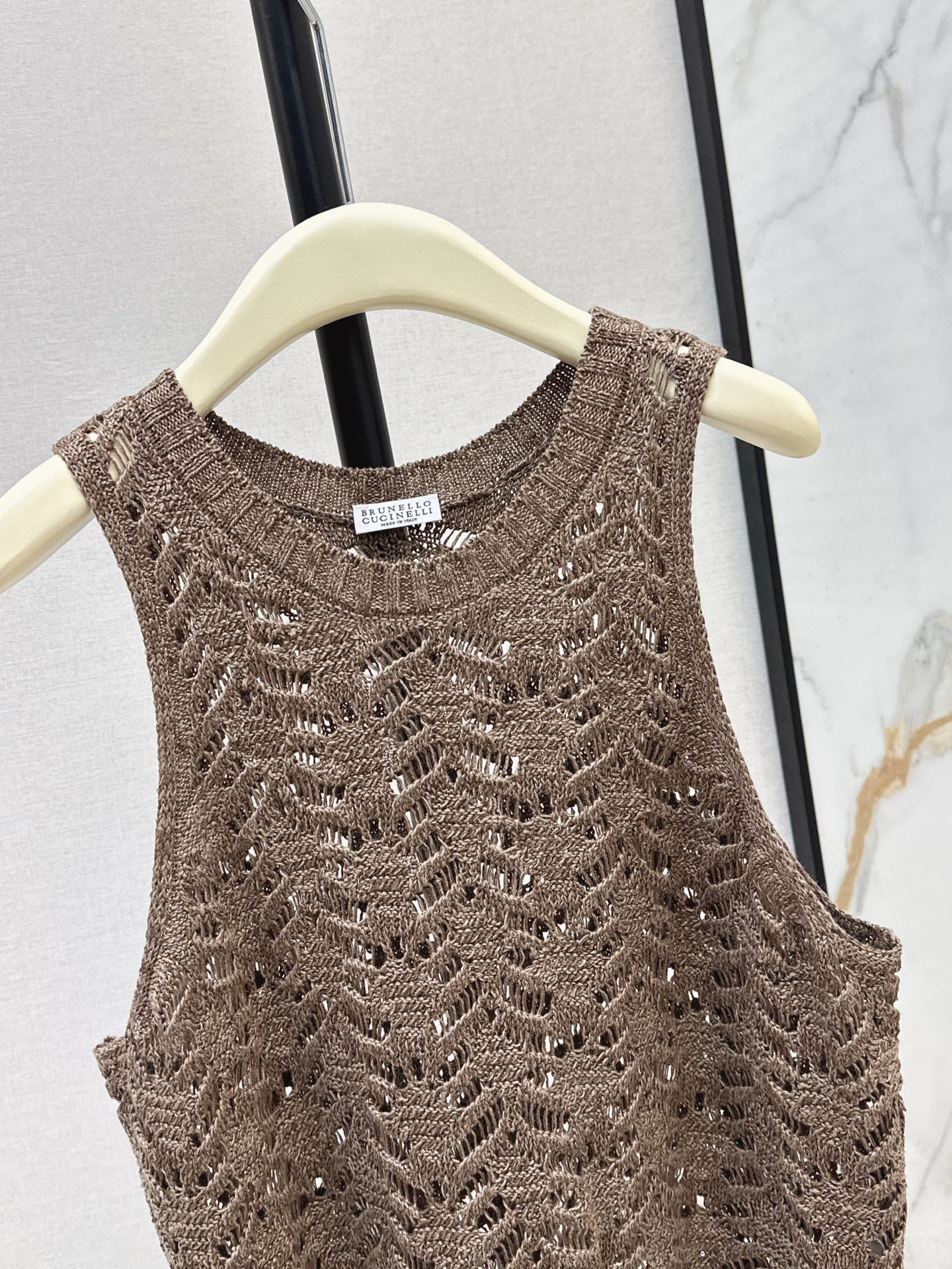 br 25ss hollow vest