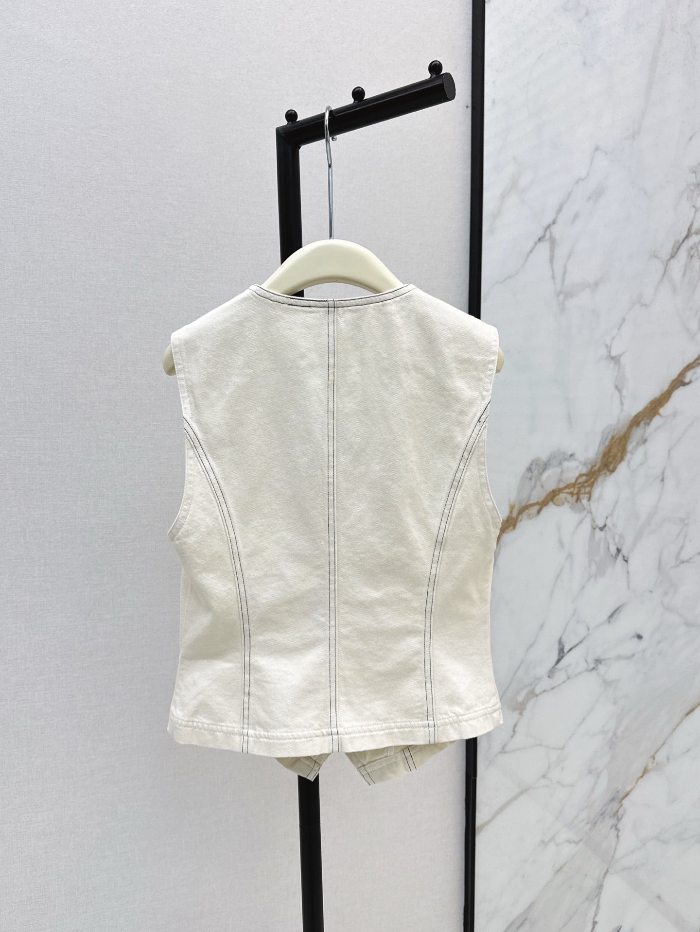 Lo 25ss denim vest
