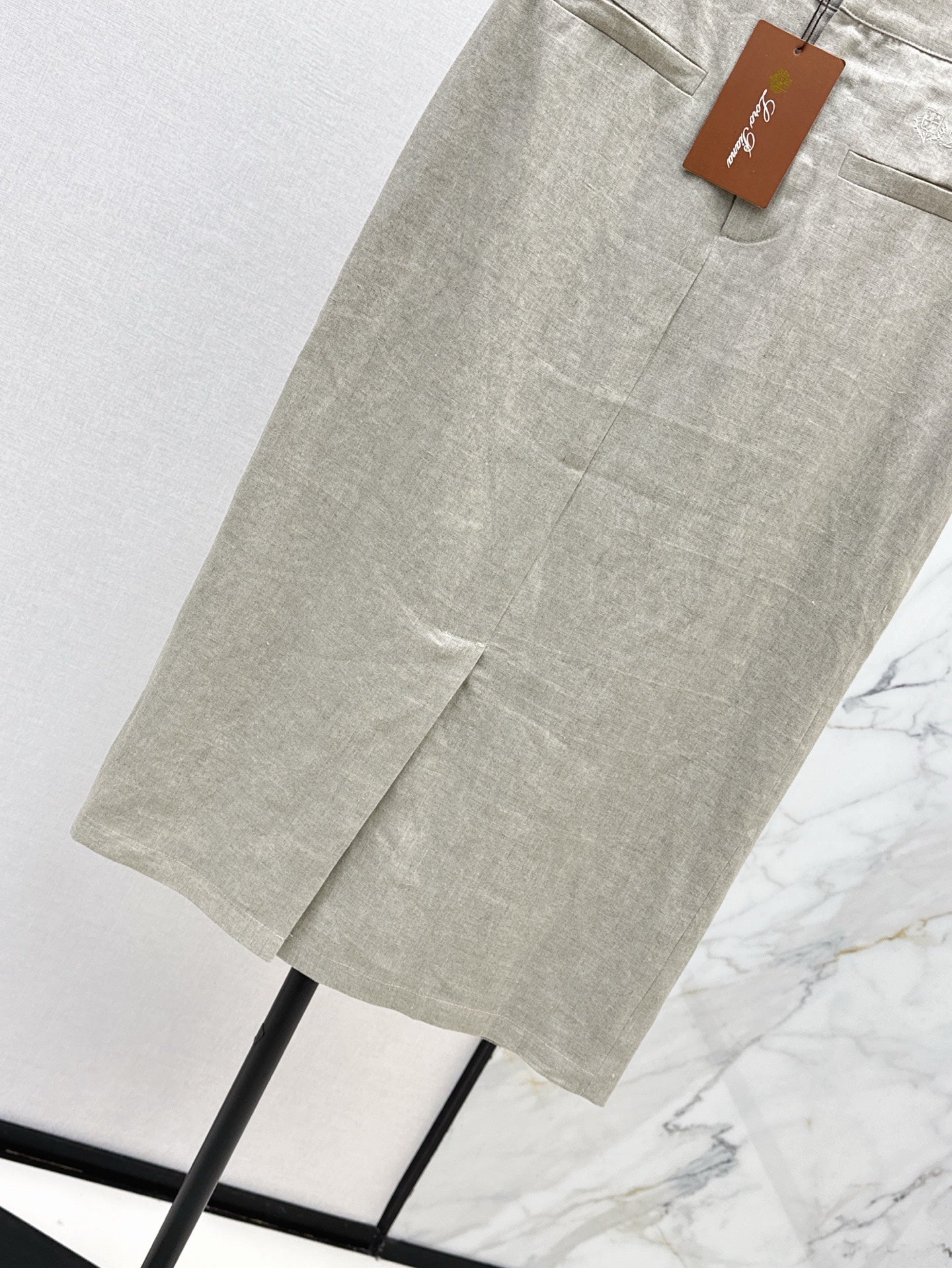 Lo 25ss linen skirt