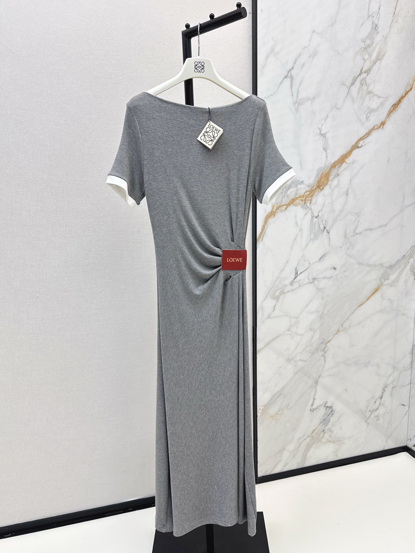 Loe 25ss pleated dress