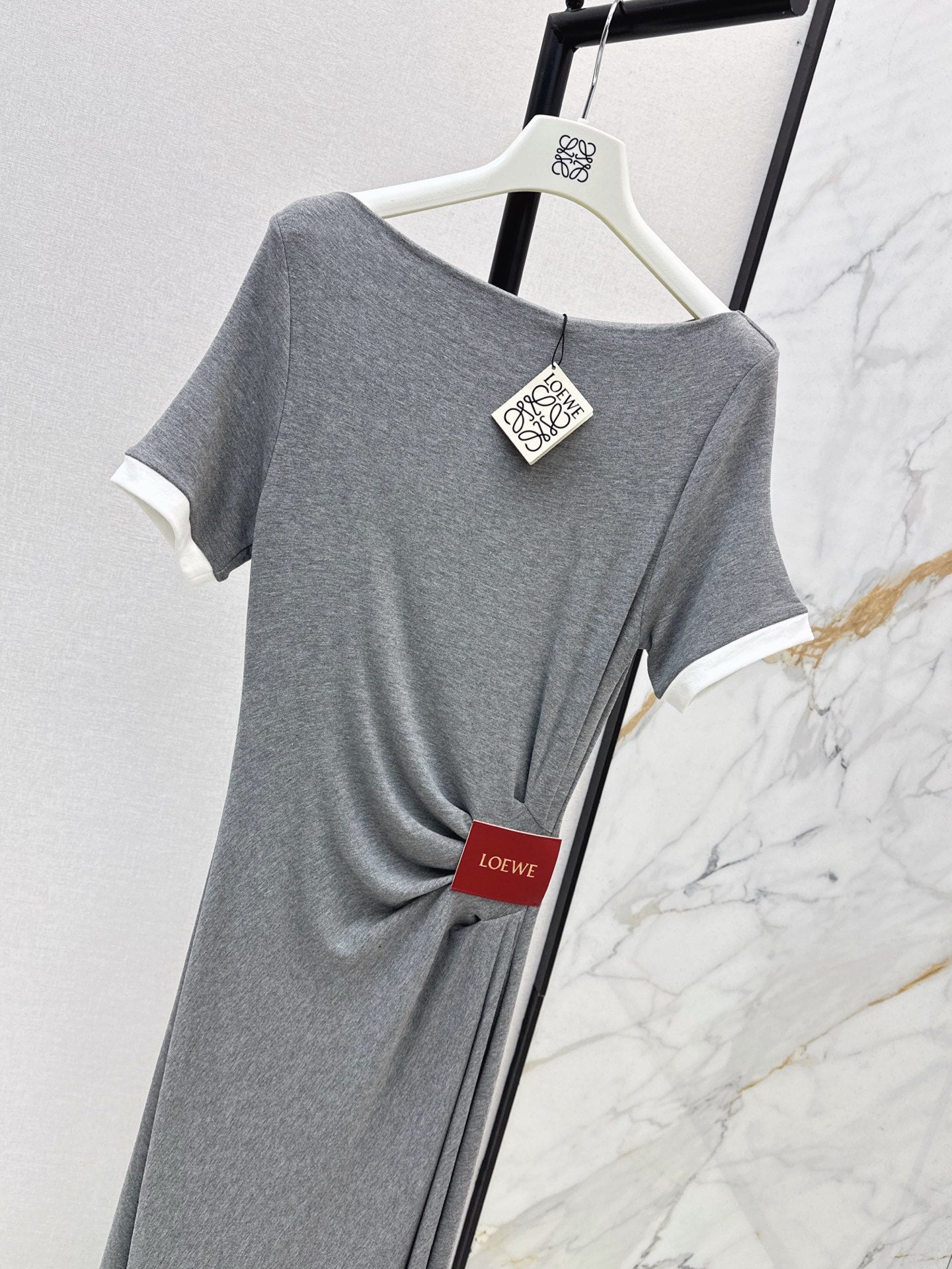 Loe 25ss pleated dress