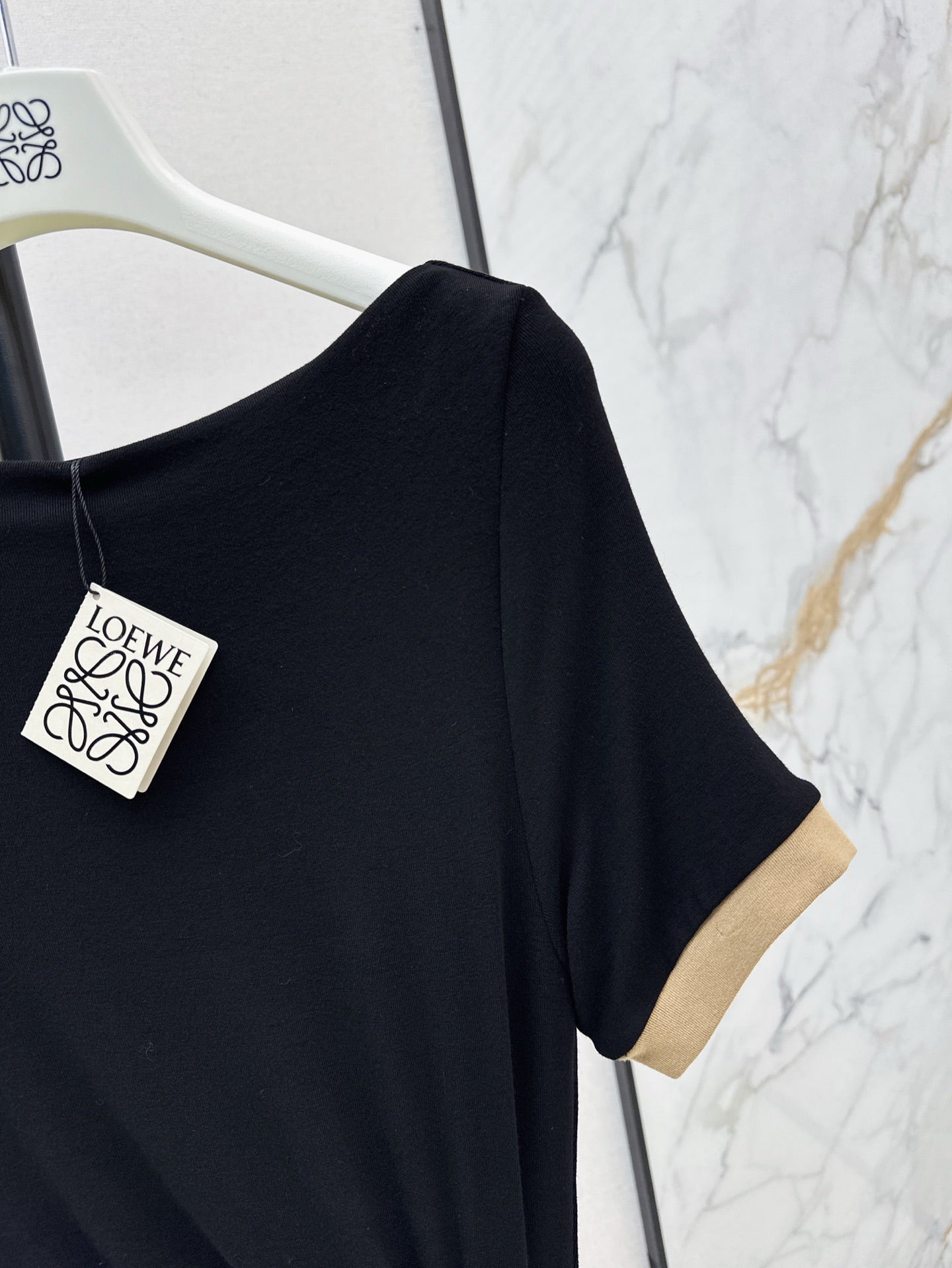 Loe 25ss pleated dress