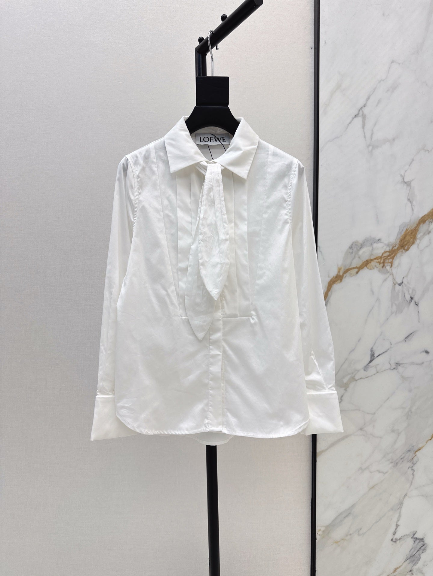 Loe 25ss pleated shirt