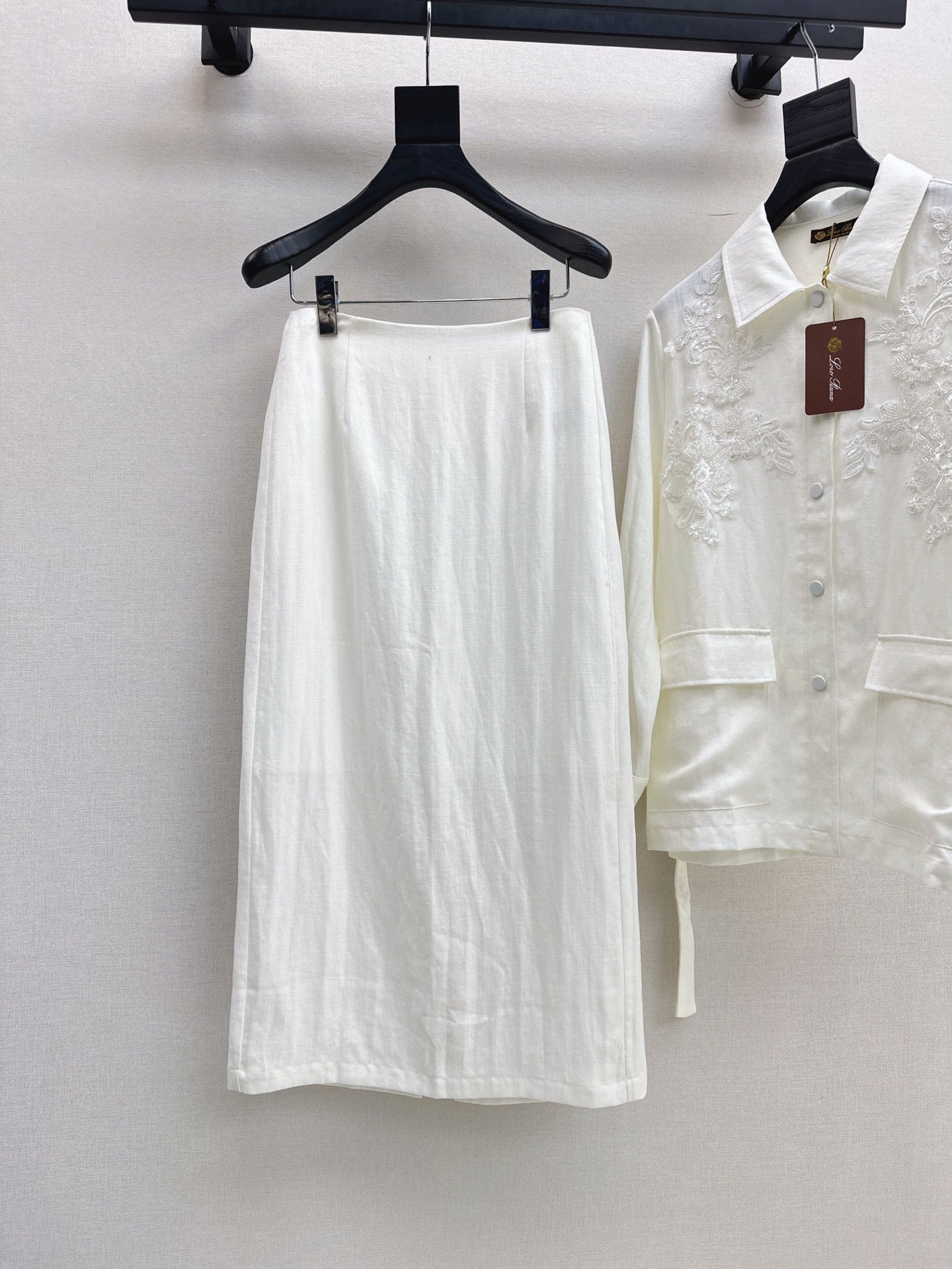 Lo 25ss linen embroidered set