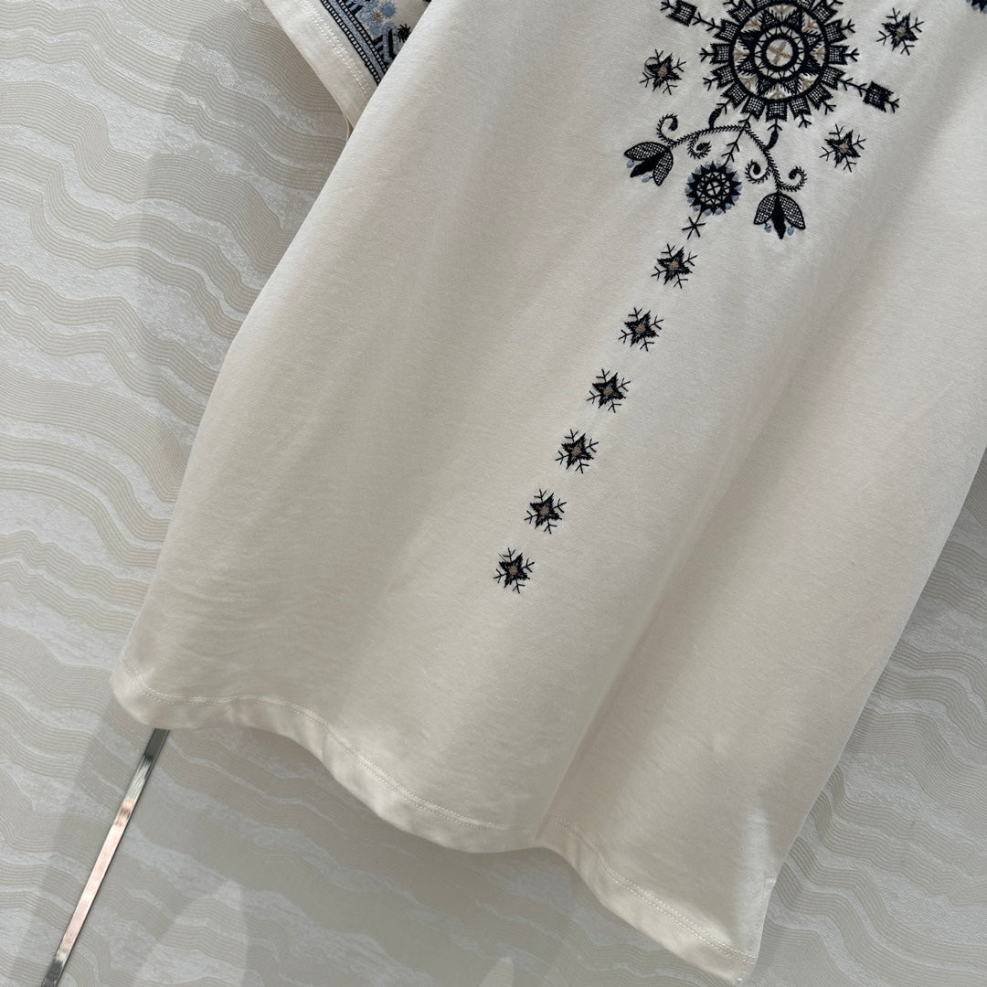 ma 25ss embroidered t-shirt