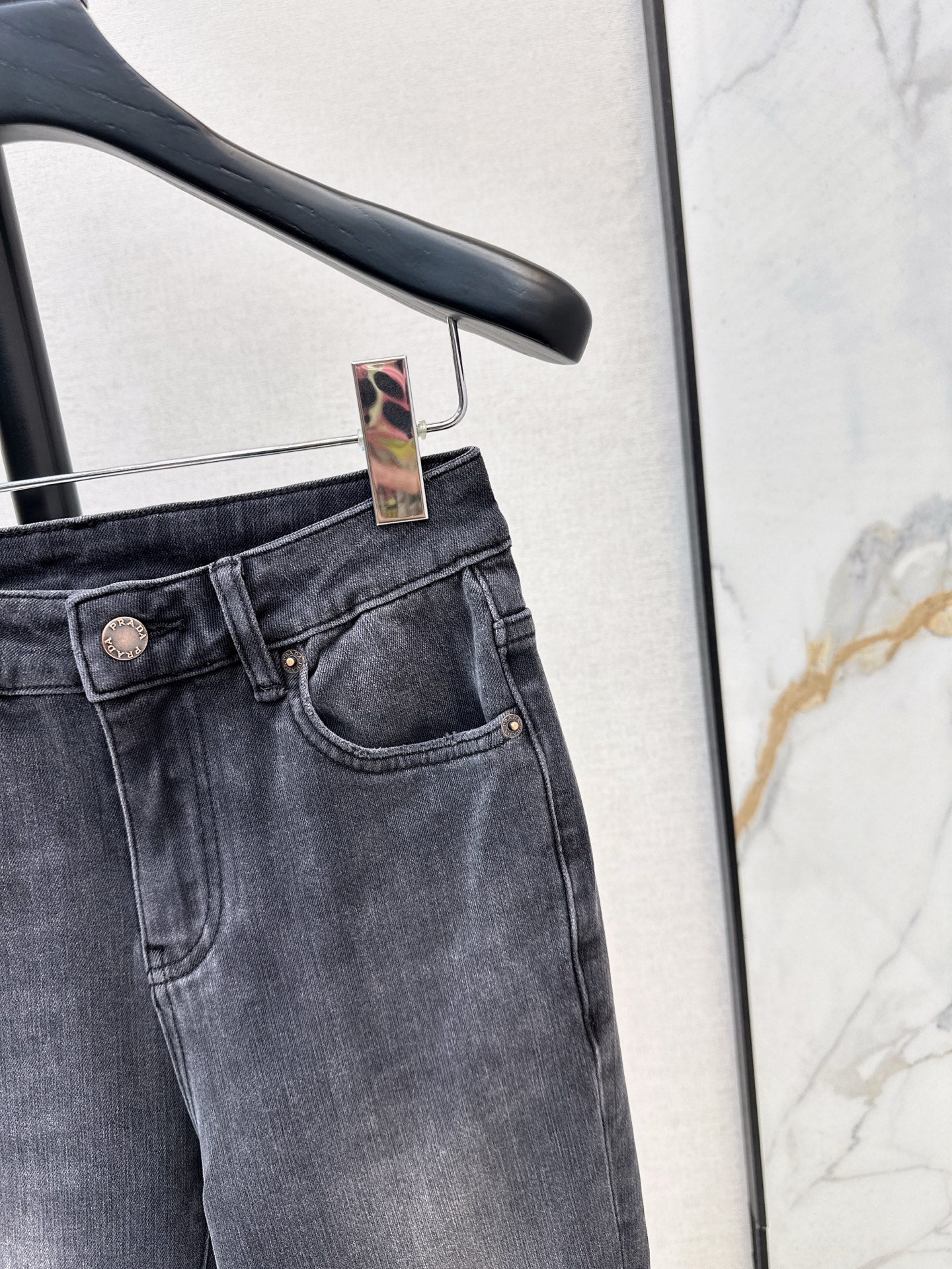 P 25ss embroidered jeans