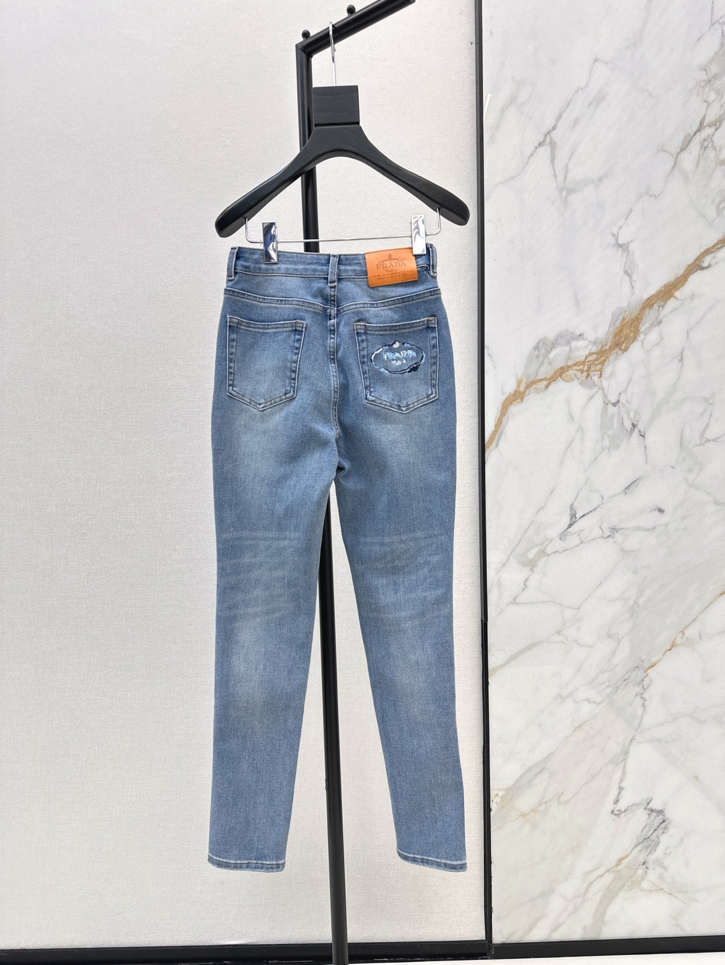 P 25ss embroidered jeans