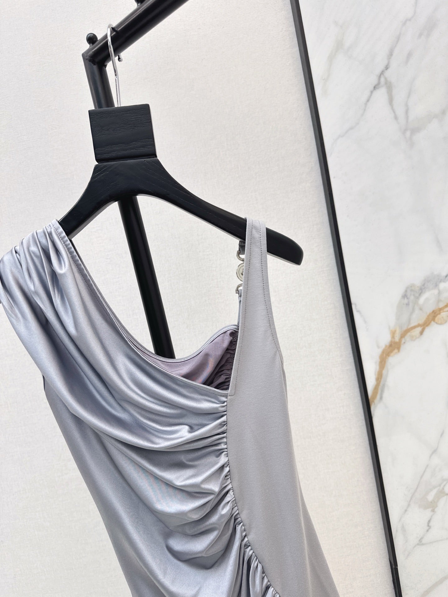 ve 25ss pleated dress
