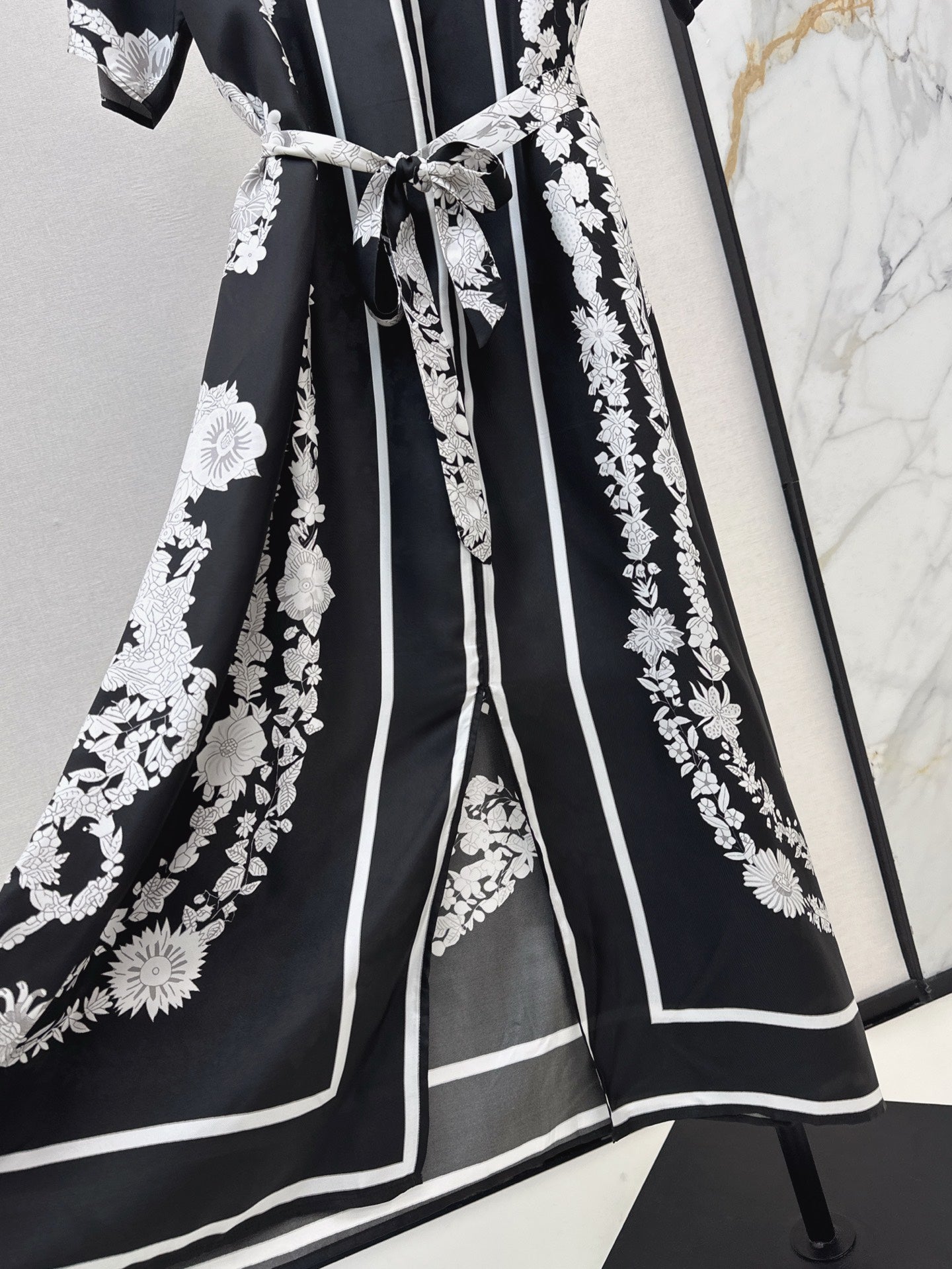 H 25ss Silk long dress