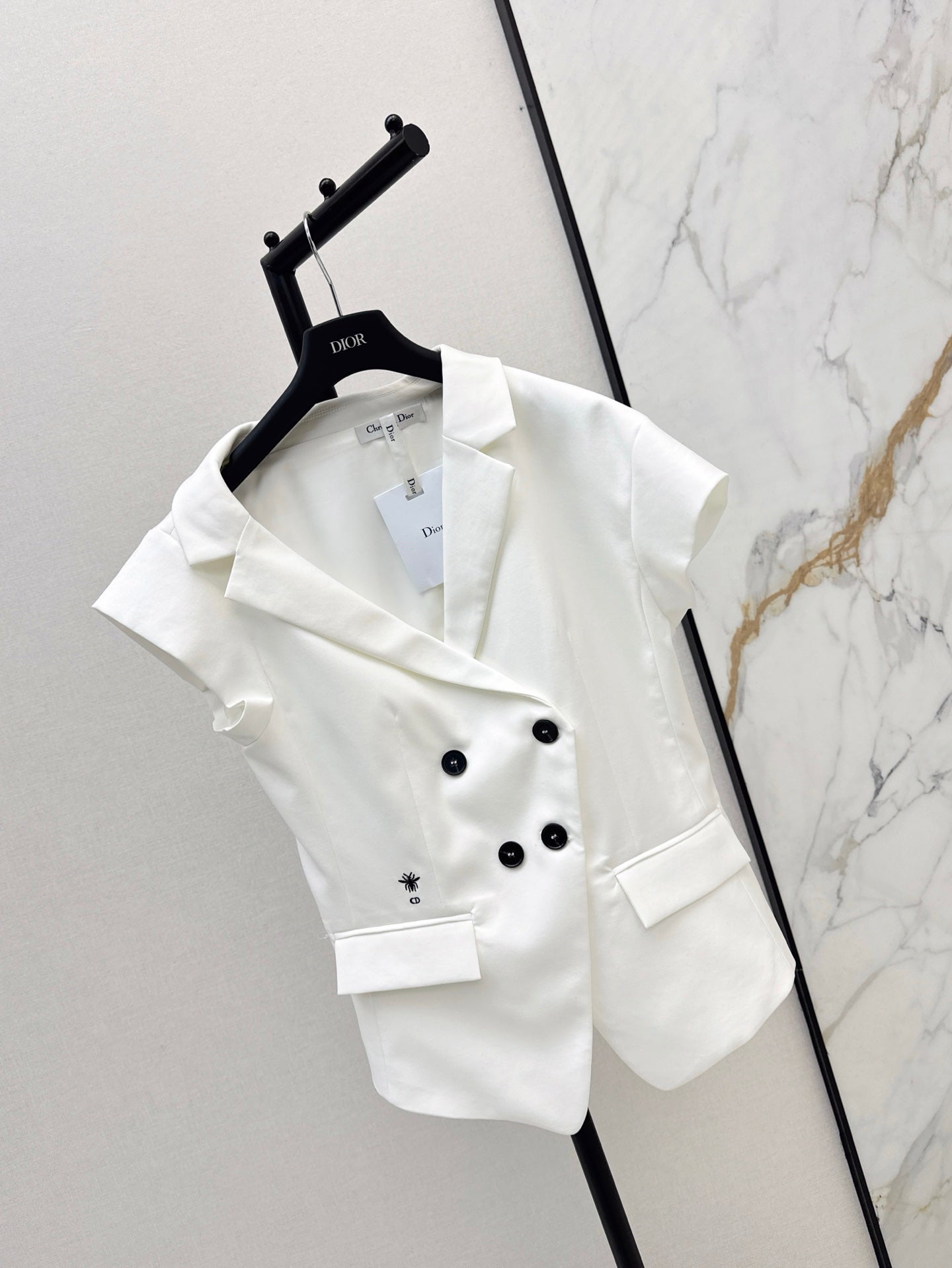 D 25ss slant collar vest