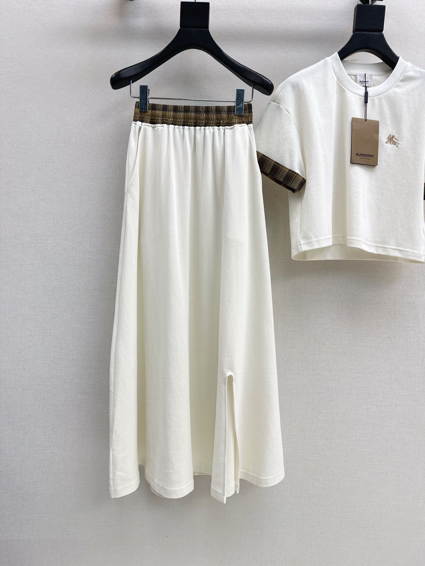 Bur 25ss tee skirt set
