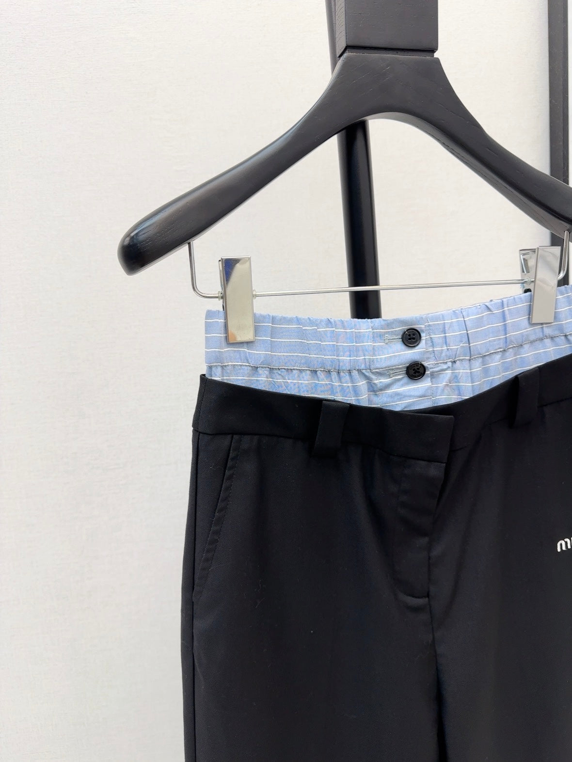 Mi 25ss embroider pants